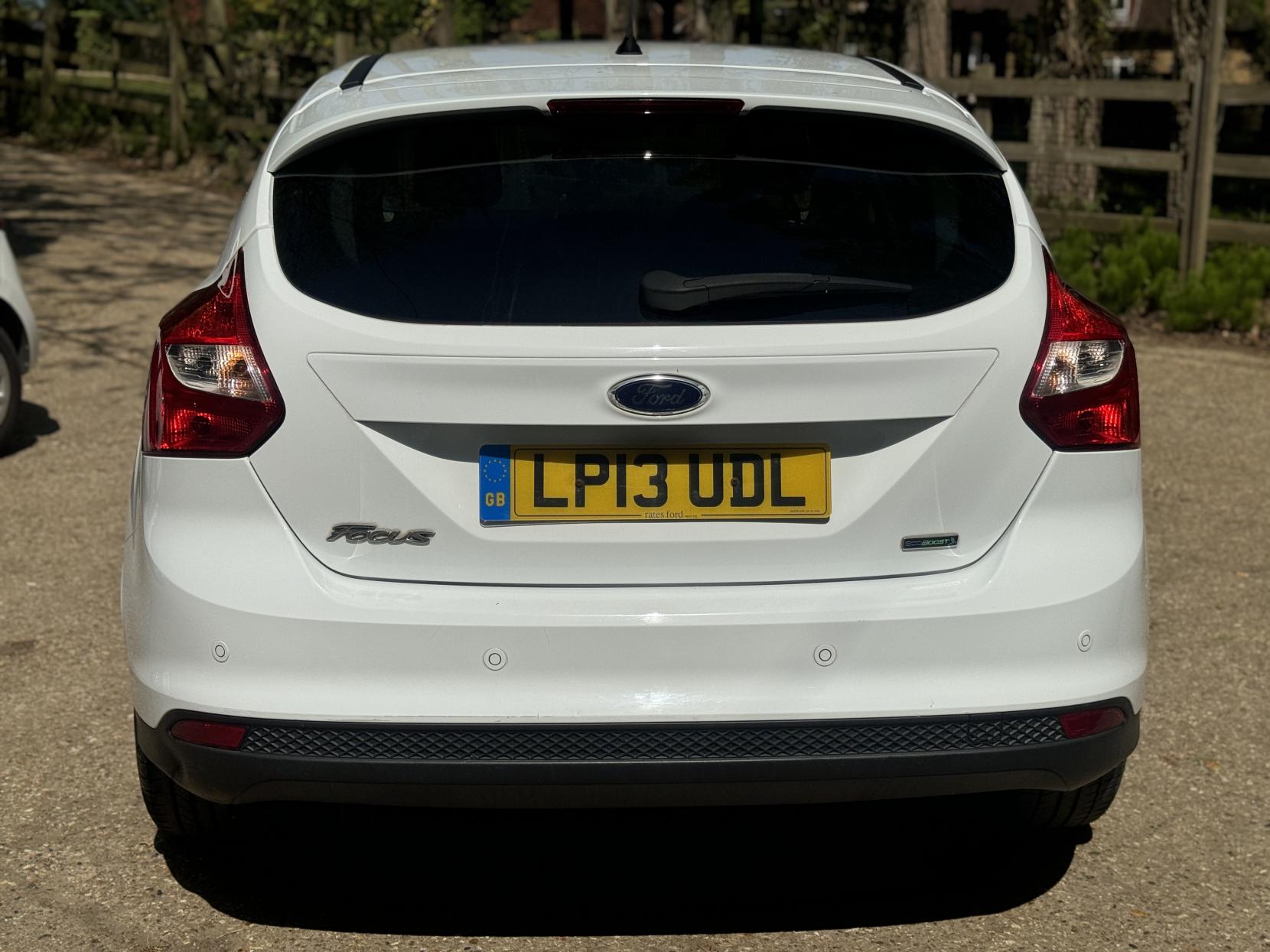 Ford Focus 1.0T EcoBoost Titanium Hatchback 5dr Petrol Manual Euro 5 (s/s) (125 ps)