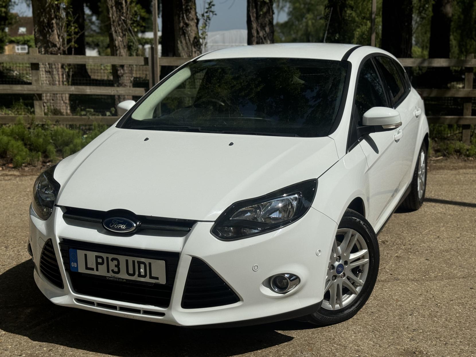 Ford Focus 1.0T EcoBoost Titanium Hatchback 5dr Petrol Manual Euro 5 (s/s) (125 ps)