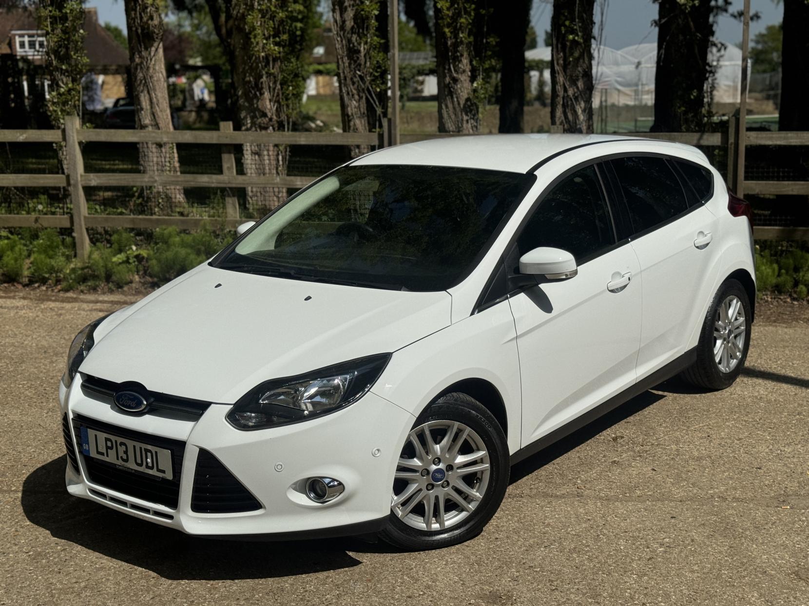 Ford Focus 1.0T EcoBoost Titanium Hatchback 5dr Petrol Manual Euro 5 (s/s) (125 ps)
