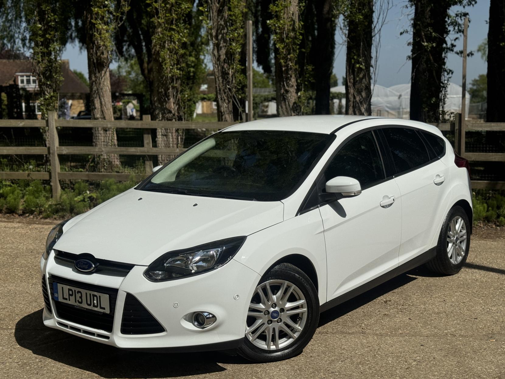 Ford Focus 1.0T EcoBoost Titanium Hatchback 5dr Petrol Manual Euro 5 (s/s) (125 ps)