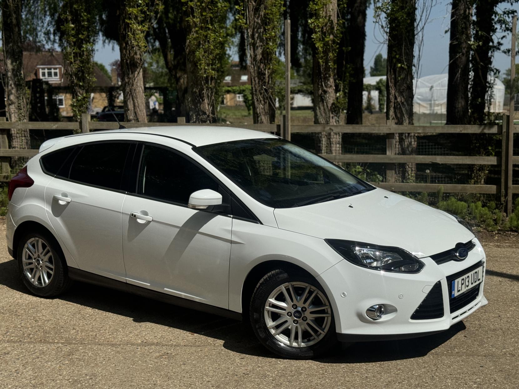 Ford Focus 1.0T EcoBoost Titanium Hatchback 5dr Petrol Manual Euro 5 (s/s) (125 ps)