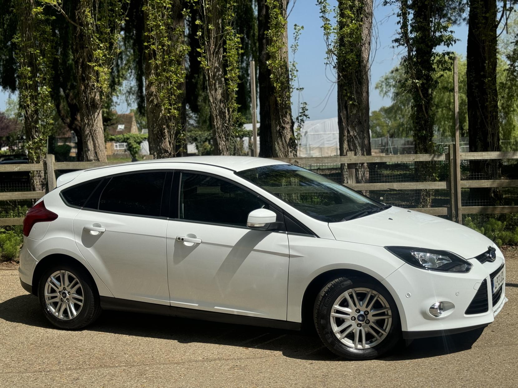 Ford Focus 1.0T EcoBoost Titanium Hatchback 5dr Petrol Manual Euro 5 (s/s) (125 ps)