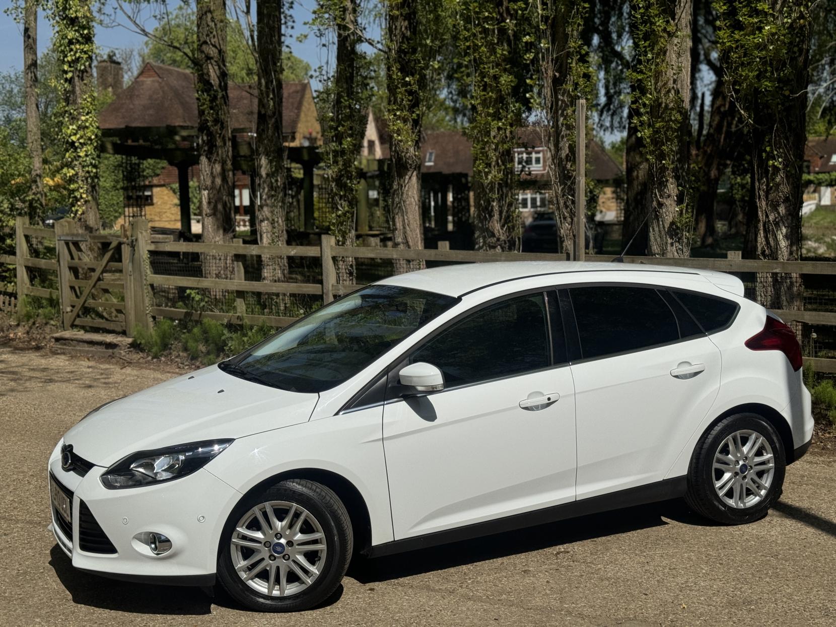 Ford Focus 1.0T EcoBoost Titanium Hatchback 5dr Petrol Manual Euro 5 (s/s) (125 ps)