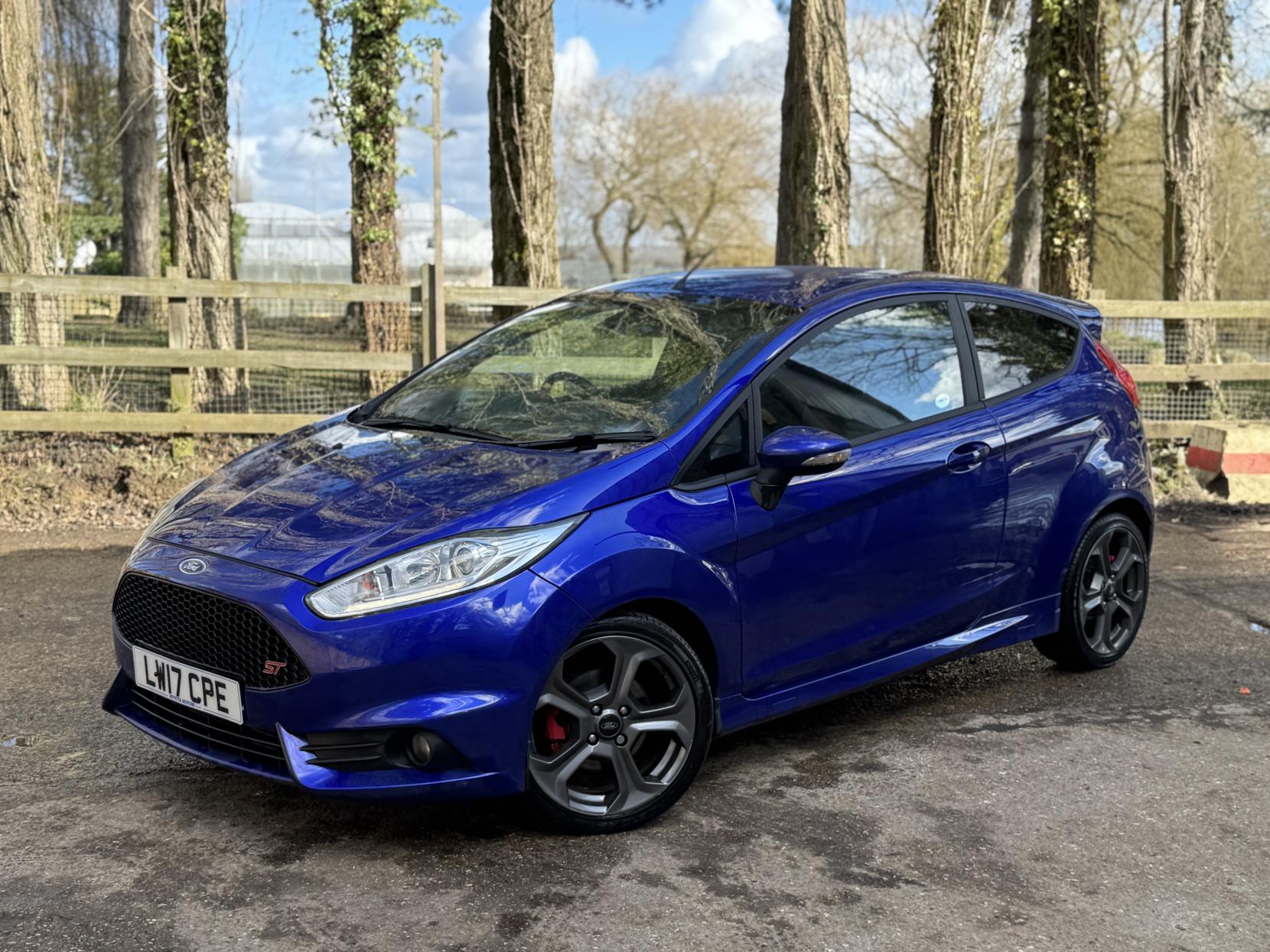 Ford Fiesta 1.6T EcoBoost ST-3 Hatchback 3dr Petrol Manual Euro 6 (182 ps)