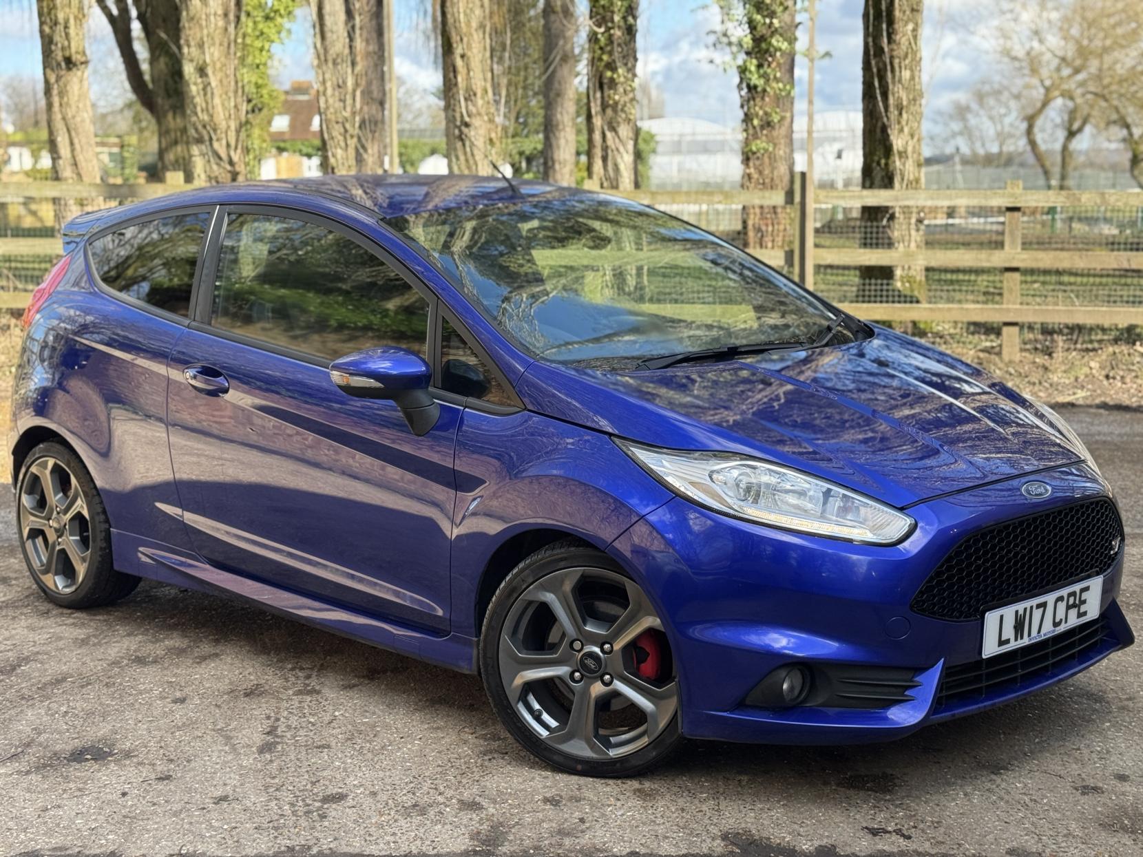 Ford Fiesta 1.6T EcoBoost ST-3 Hatchback 3dr Petrol Manual Euro 6 (182 ps)