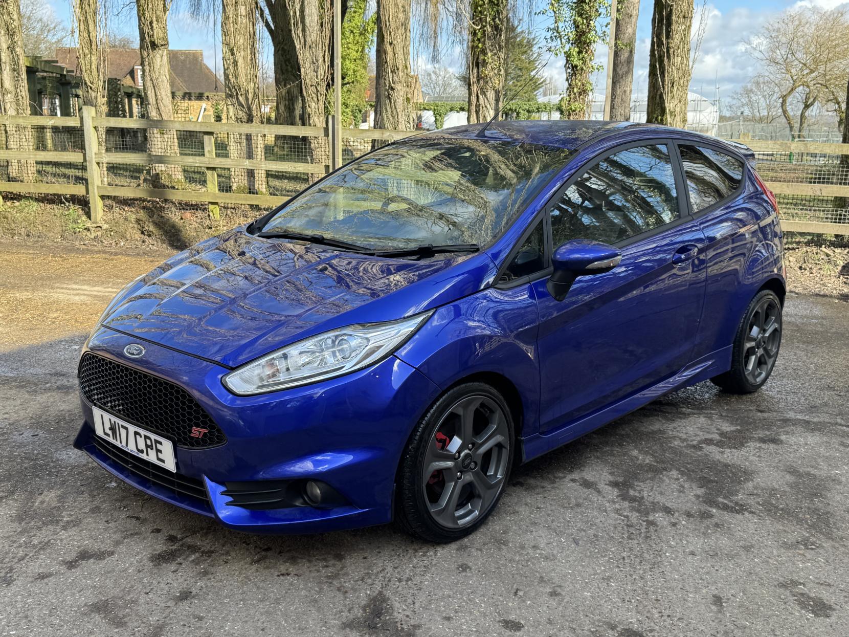 Ford Fiesta 1.6T EcoBoost ST-3 Hatchback 3dr Petrol Manual Euro 6 (182 ps)