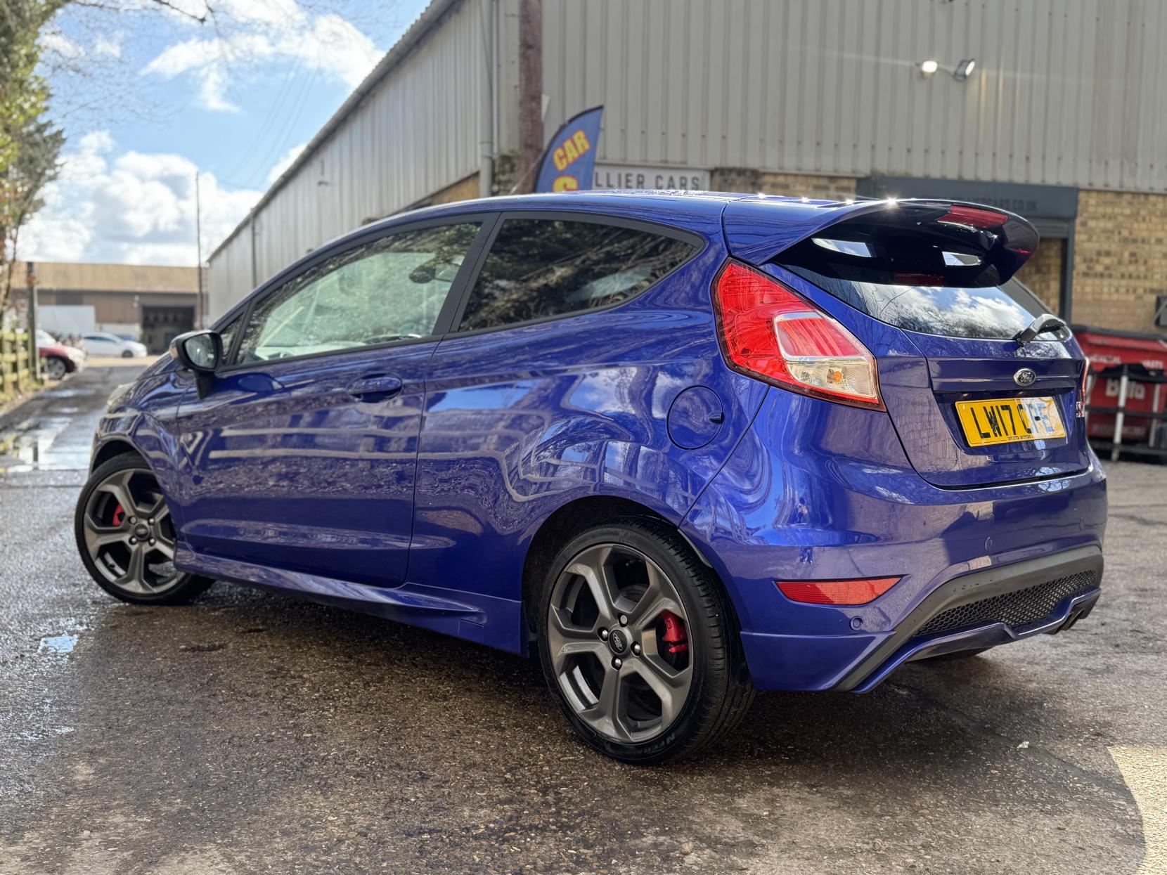 Ford Fiesta 1.6T EcoBoost ST-3 Hatchback 3dr Petrol Manual Euro 6 (182 ps)