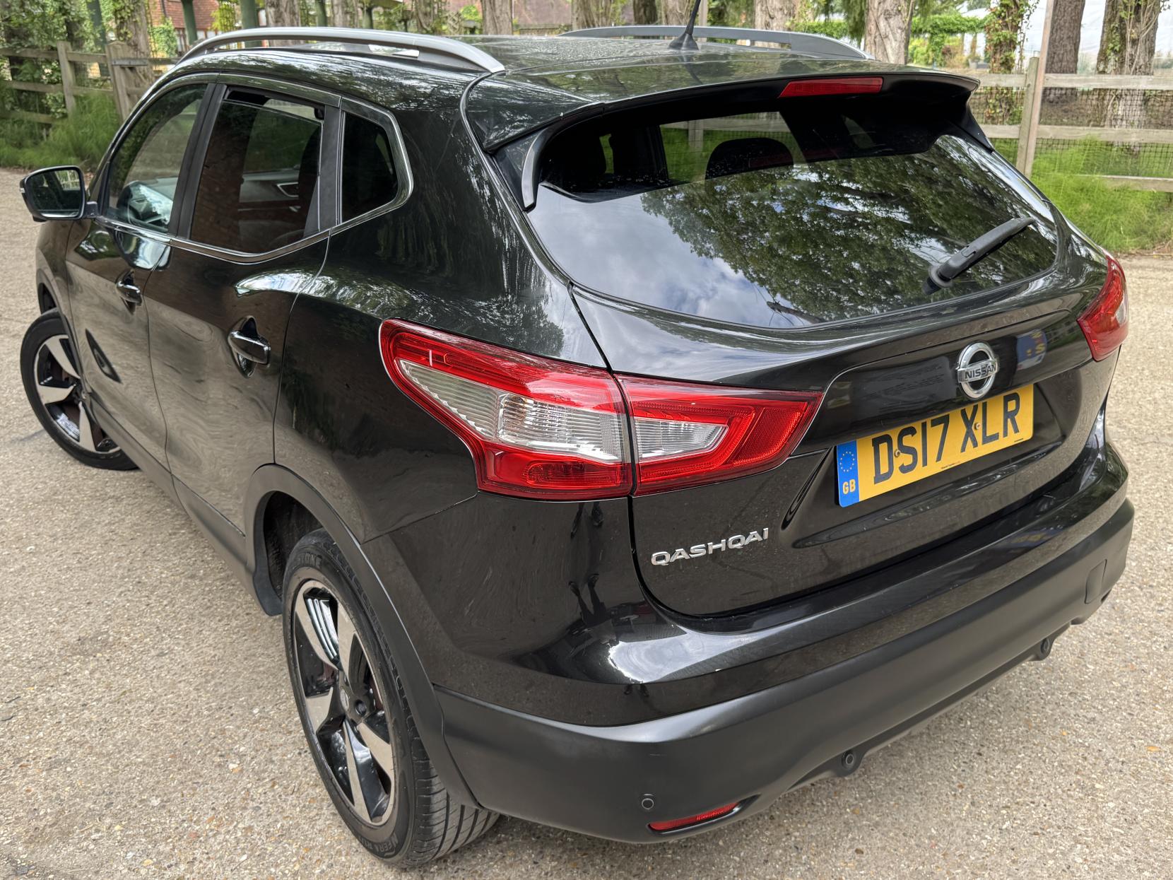 Nissan Qashqai 1.2 DIG-T N-Vision SUV 5dr Petrol Manual 2WD Euro 6 (s/s) (115 ps)