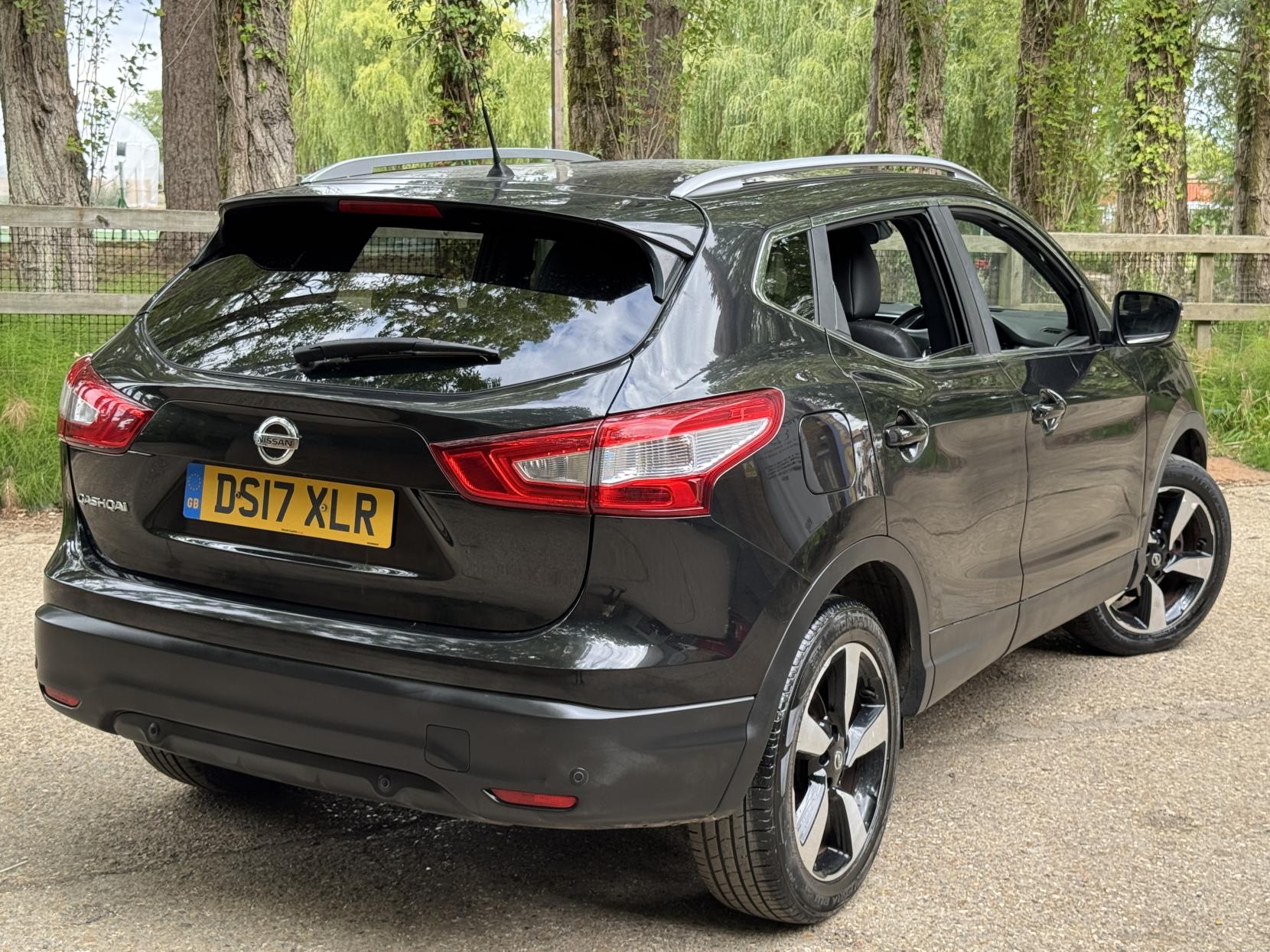 Nissan Qashqai 1.2 DIG-T N-Vision SUV 5dr Petrol Manual 2WD Euro 6 (s/s) (115 ps)