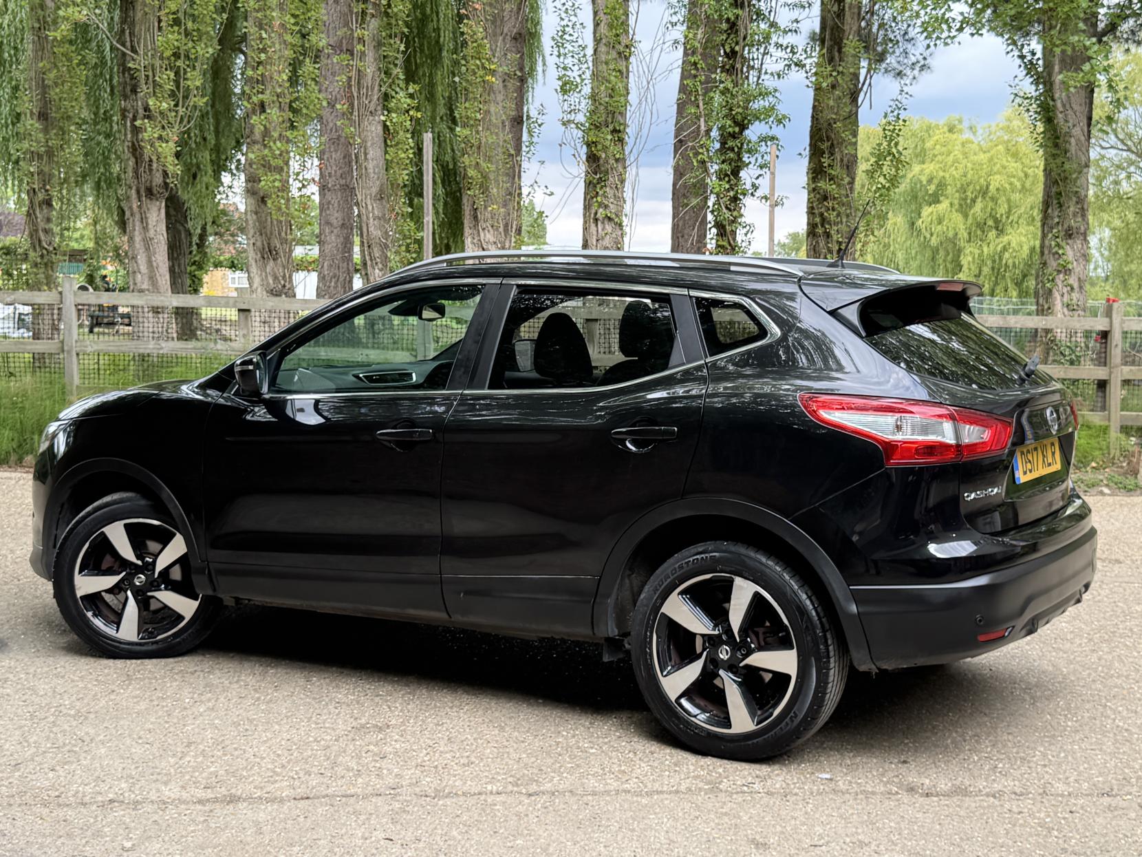 Nissan Qashqai 1.2 DIG-T N-Vision SUV 5dr Petrol Manual 2WD Euro 6 (s/s) (115 ps)