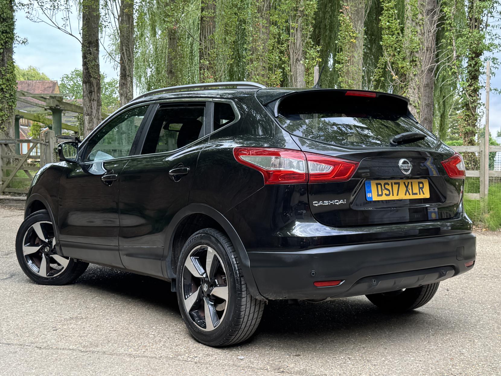 Nissan Qashqai 1.2 DIG-T N-Vision SUV 5dr Petrol Manual 2WD Euro 6 (s/s) (115 ps)