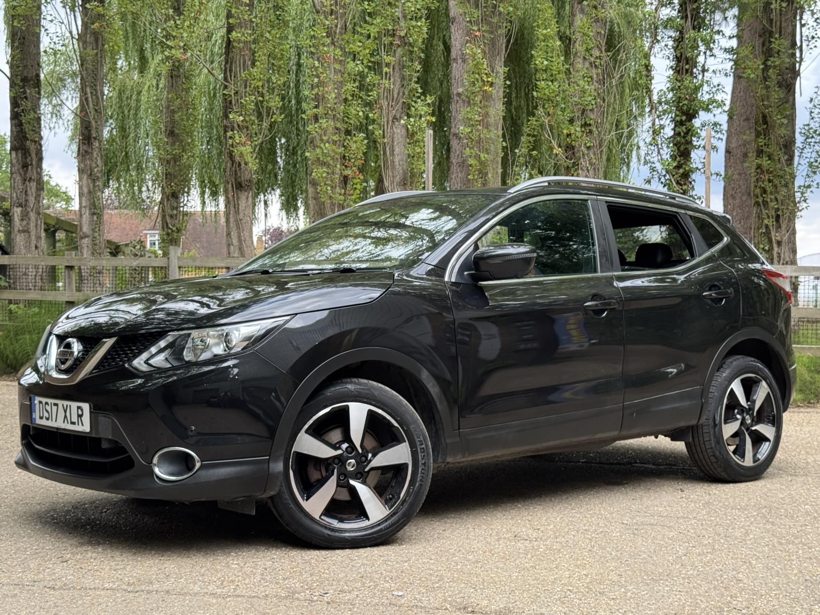 Nissan Qashqai 1.2 DIG-T N-Vision SUV 5dr Petrol Manual 2WD Euro 6 (s/s) (115 ps)