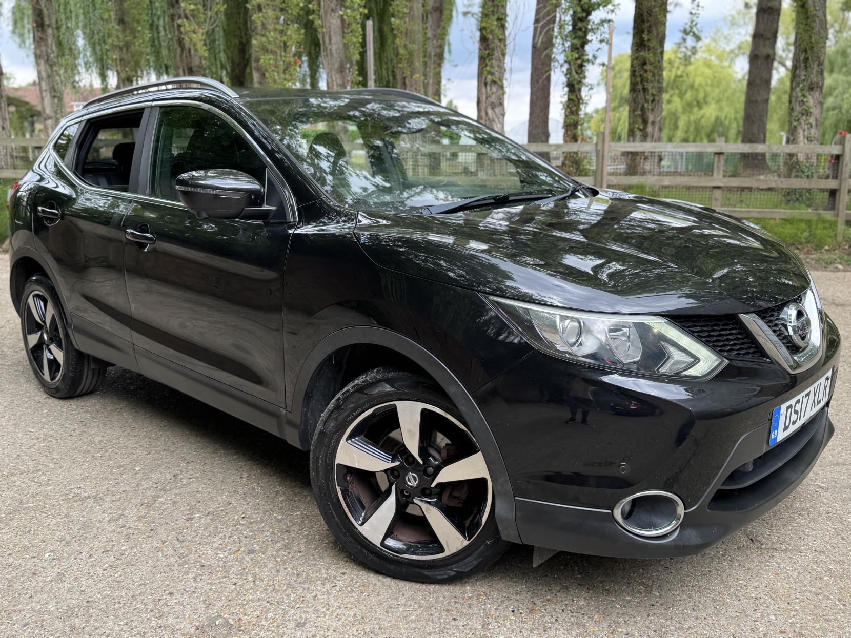 Nissan Qashqai 1.2 DIG-T N-Vision SUV 5dr Petrol Manual 2WD Euro 6 (s/s) (115 ps)