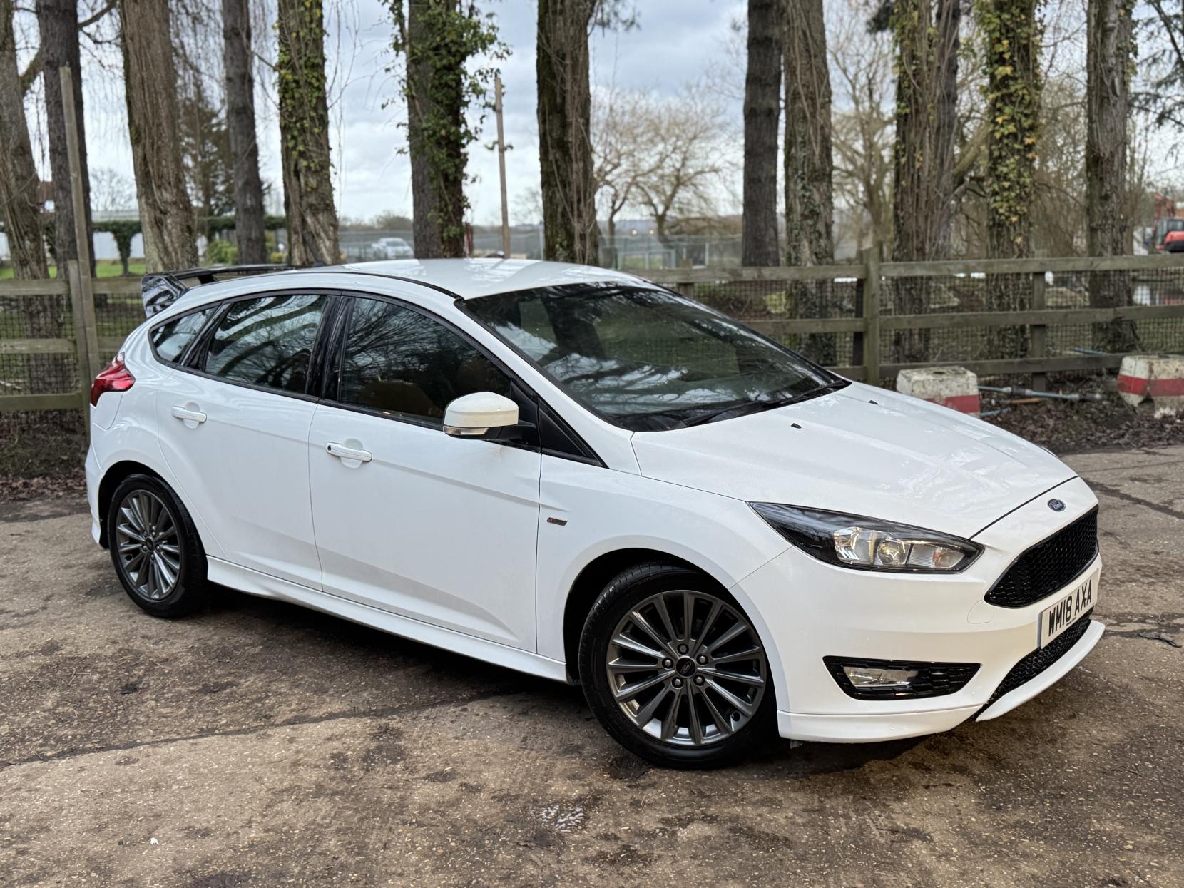 Ford Focus 1.0T EcoBoost ST-Line Hatchback 5dr Petrol Manual Euro 6 (s/s) (140 ps)