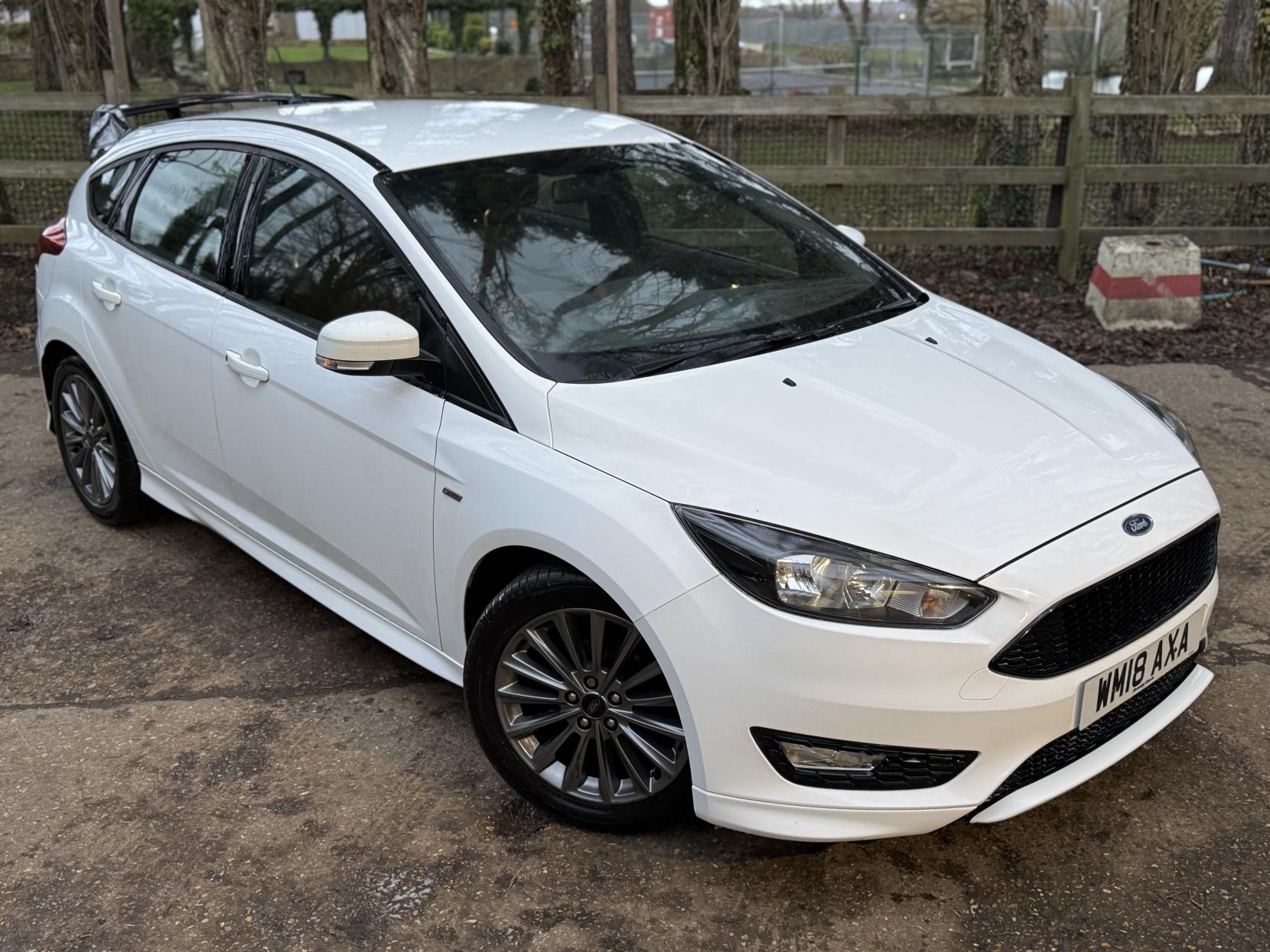 Ford Focus 1.0T EcoBoost ST-Line Hatchback 5dr Petrol Manual Euro 6 (s/s) (140 ps)