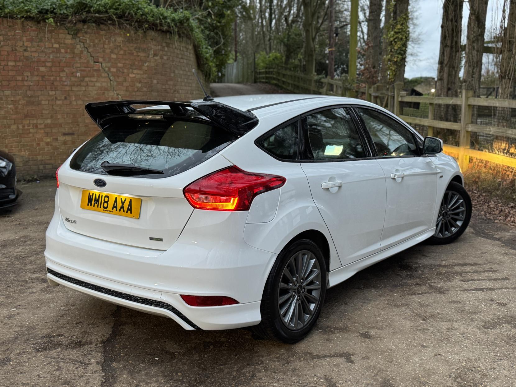 Ford Focus 1.0T EcoBoost ST-Line Hatchback 5dr Petrol Manual Euro 6 (s/s) (140 ps)