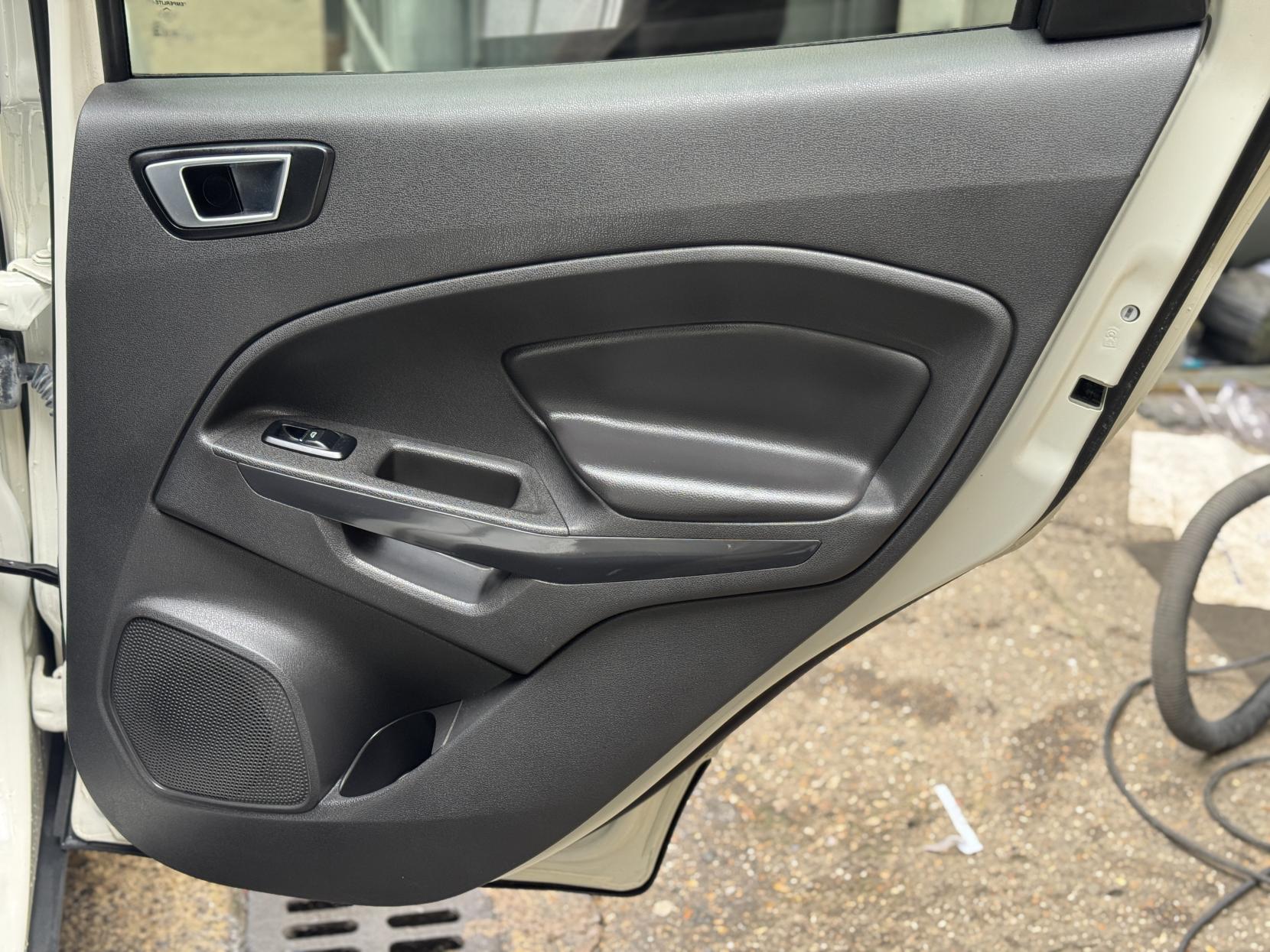 Ford EcoSport 1.0T EcoBoost Titanium SUV 5dr Petrol Manual 2WD Euro 6 (s/s) (125 ps)