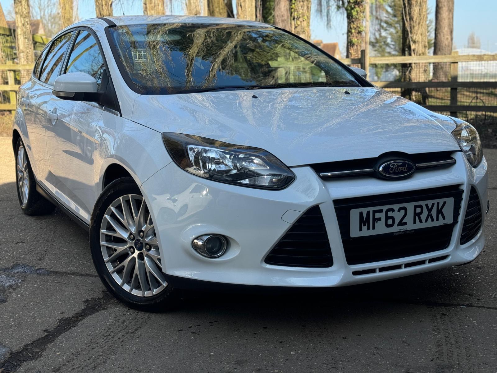 Ford Focus 1.0T EcoBoost Zetec Hatchback 5dr Petrol Manual Euro 5 (s/s) (125 ps)