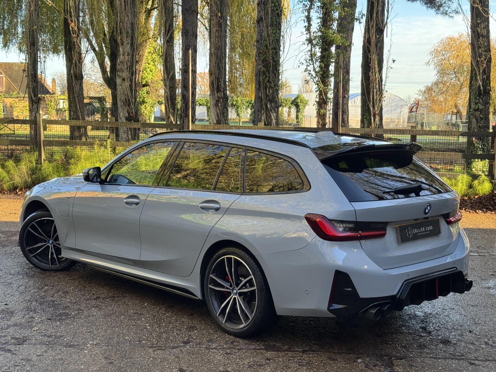 BMW 3 Series 2.0 330e 12kWh M Sport Touring 5dr Petrol Plug-in Hybrid Auto Euro 6 (s/s) (292 ps)