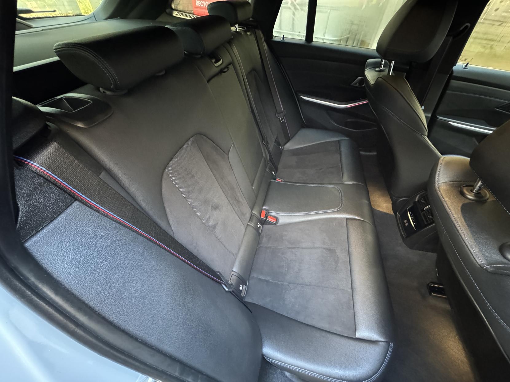 BMW 3 Series 2.0 330e 12kWh M Sport Touring 5dr Petrol Plug-in Hybrid Auto Euro 6 (s/s) (292 ps)