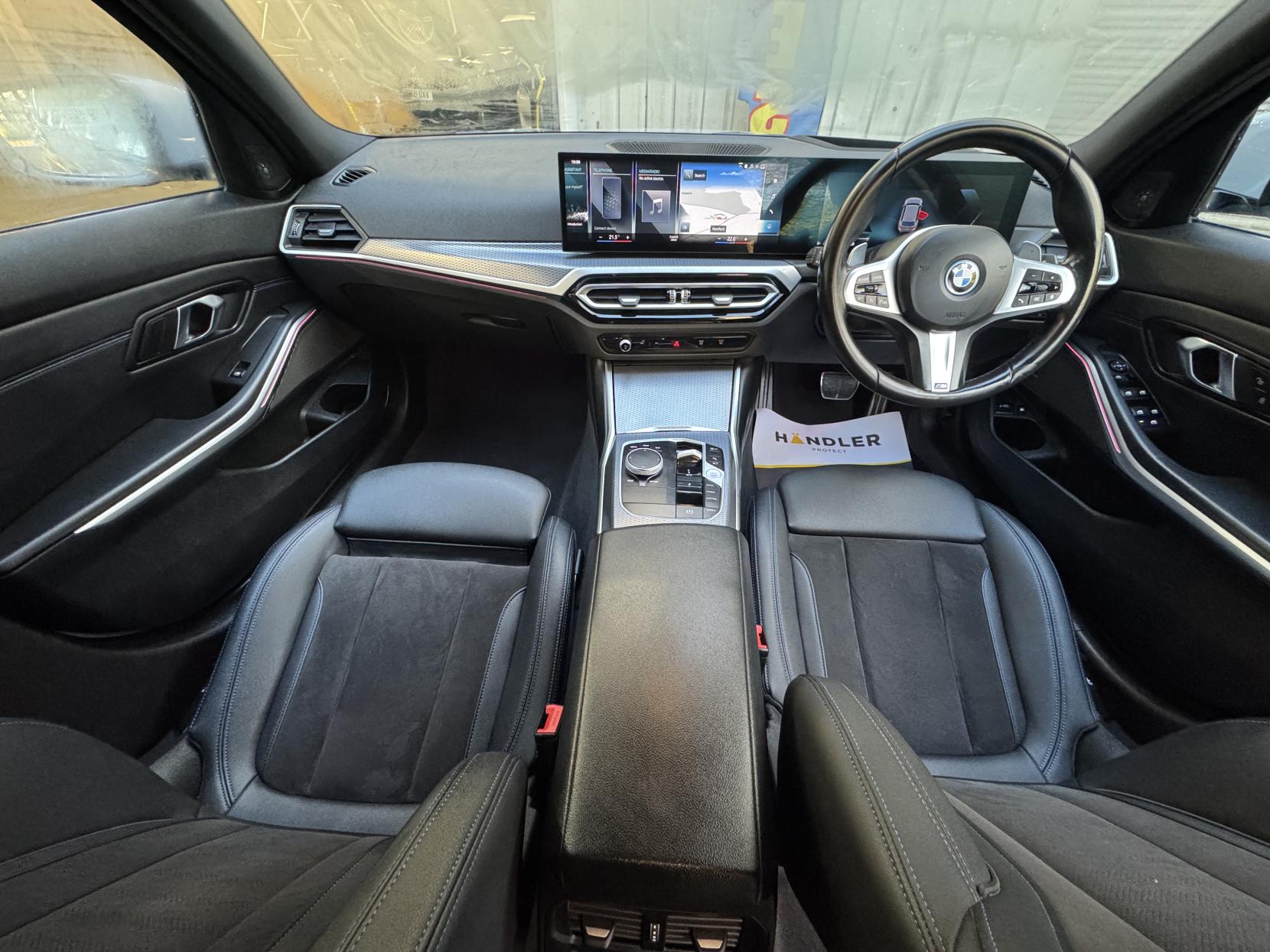 BMW 3 Series 2.0 330e 12kWh M Sport Touring 5dr Petrol Plug-in Hybrid Auto Euro 6 (s/s) (292 ps)