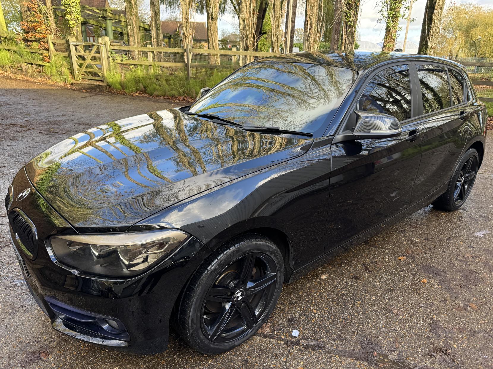 BMW 1 Series 1.5 118i Sport Hatchback 5dr Petrol Manual Euro 6 (s/s) (136 ps)