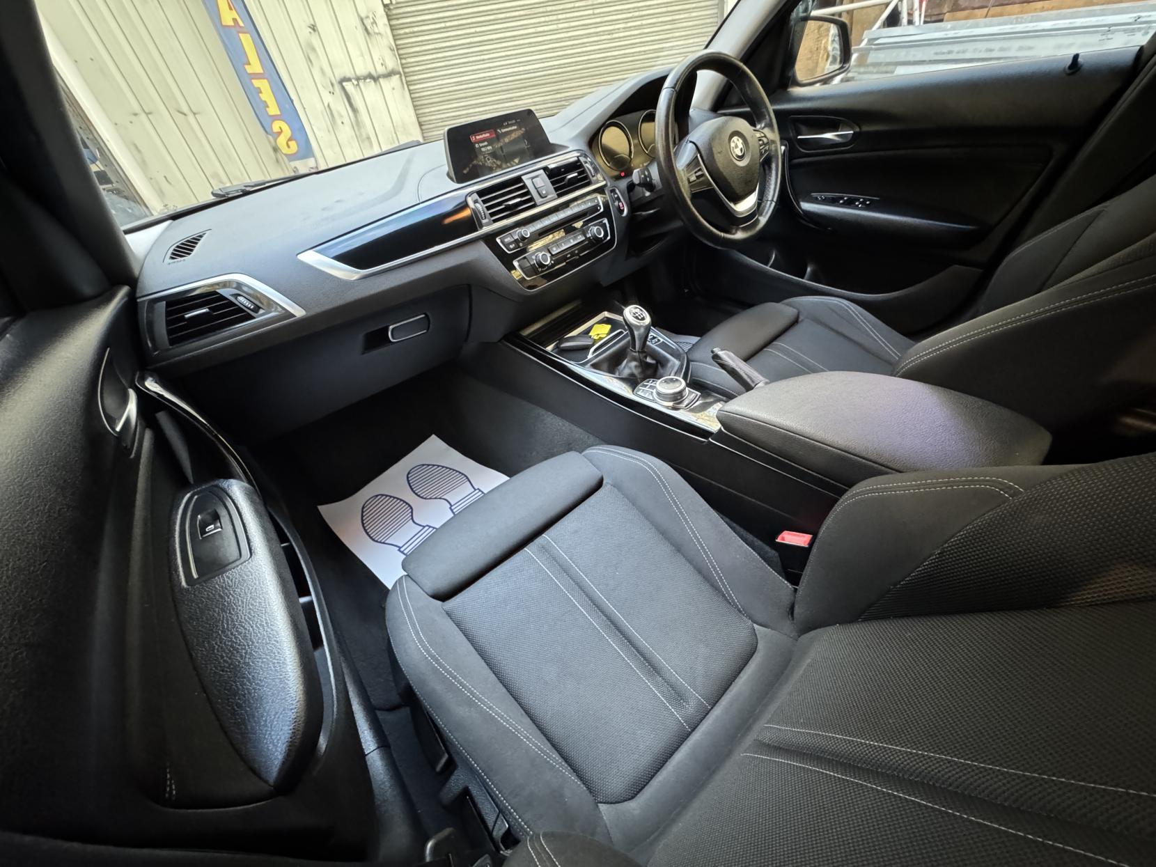 BMW 1 Series 1.5 118i Sport Hatchback 5dr Petrol Manual Euro 6 (s/s) (136 ps)