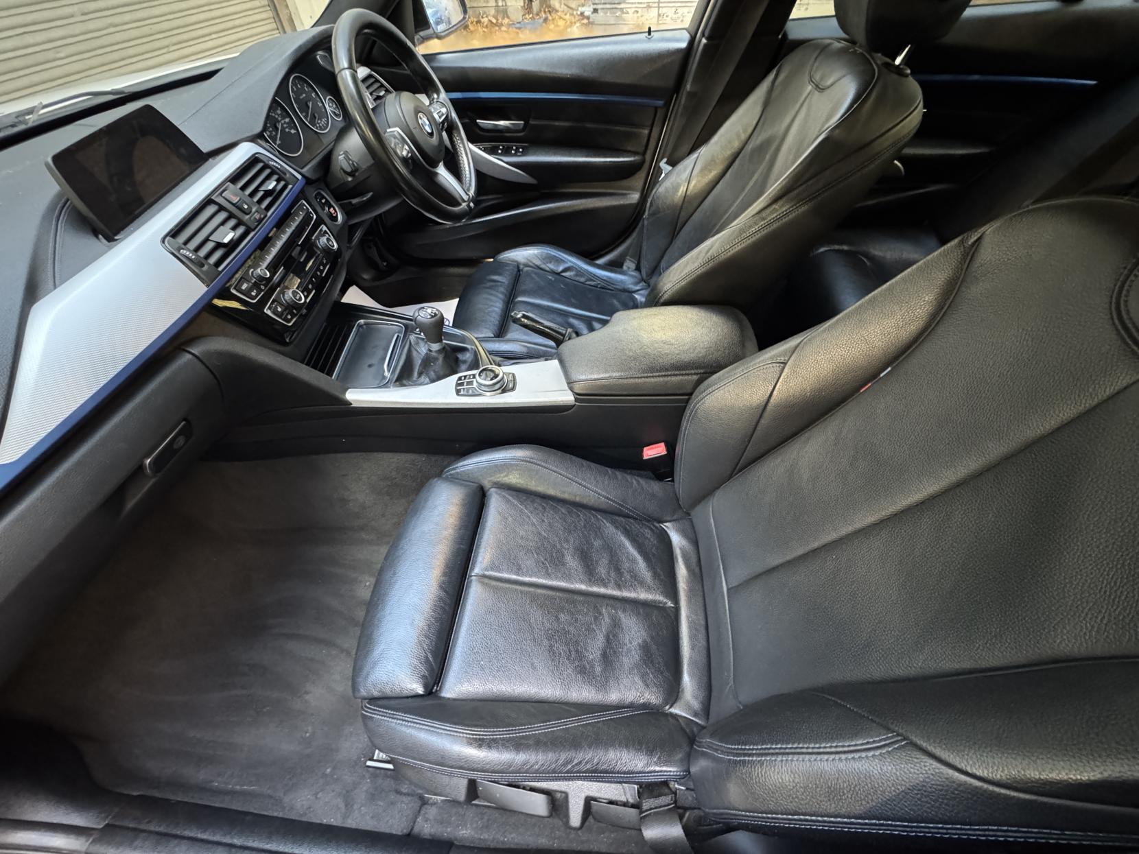 BMW 3 Series 2.0 320i M Sport Saloon 4dr Petrol Manual Euro 6 (s/s) (184 ps)