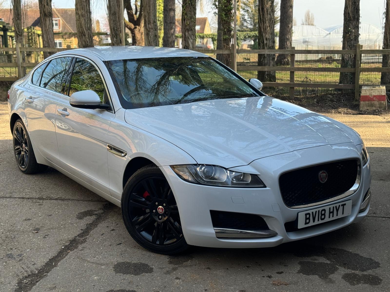 Jaguar XF 2.0d Prestige Saloon 4dr Diesel Manual Euro 6 (s/s) (180 ps)