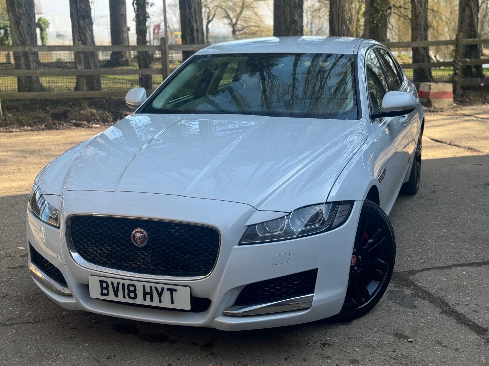 Jaguar XF 2.0d Prestige Saloon 4dr Diesel Manual Euro 6 (s/s) (180 ps)