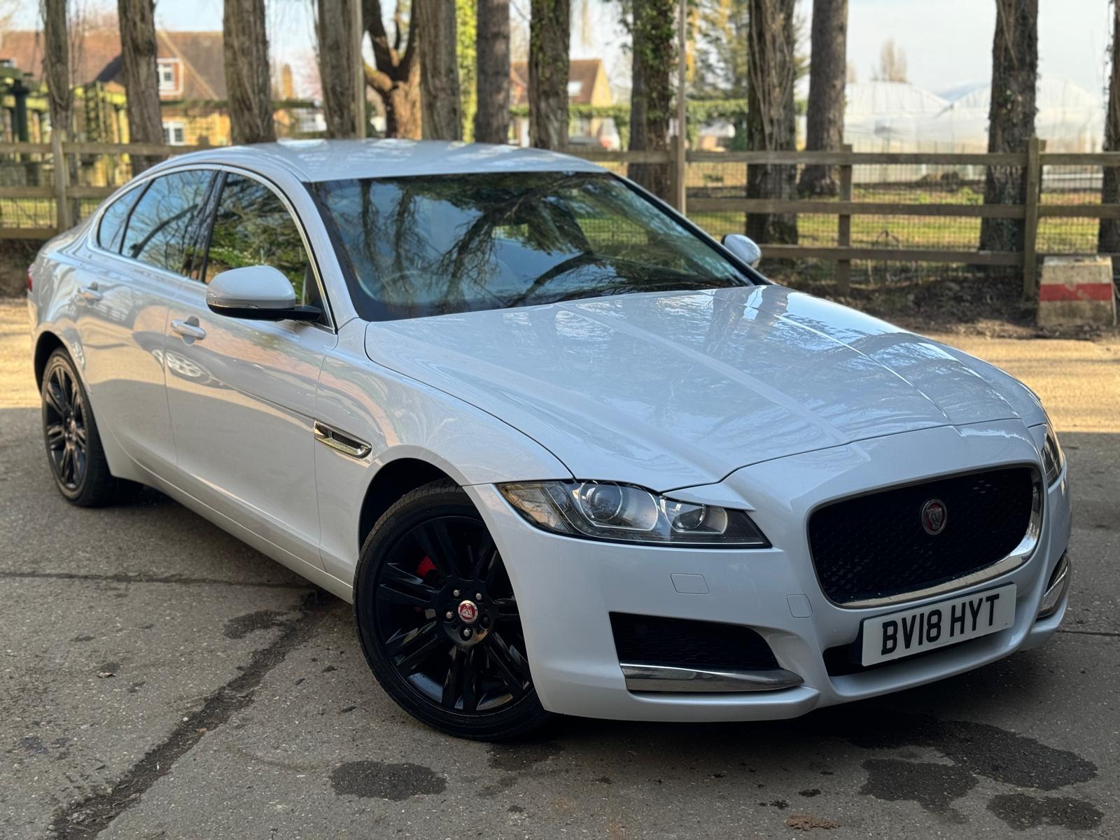 Jaguar XF 2.0d Prestige Saloon 4dr Diesel Manual Euro 6 (s/s) (180 ps)