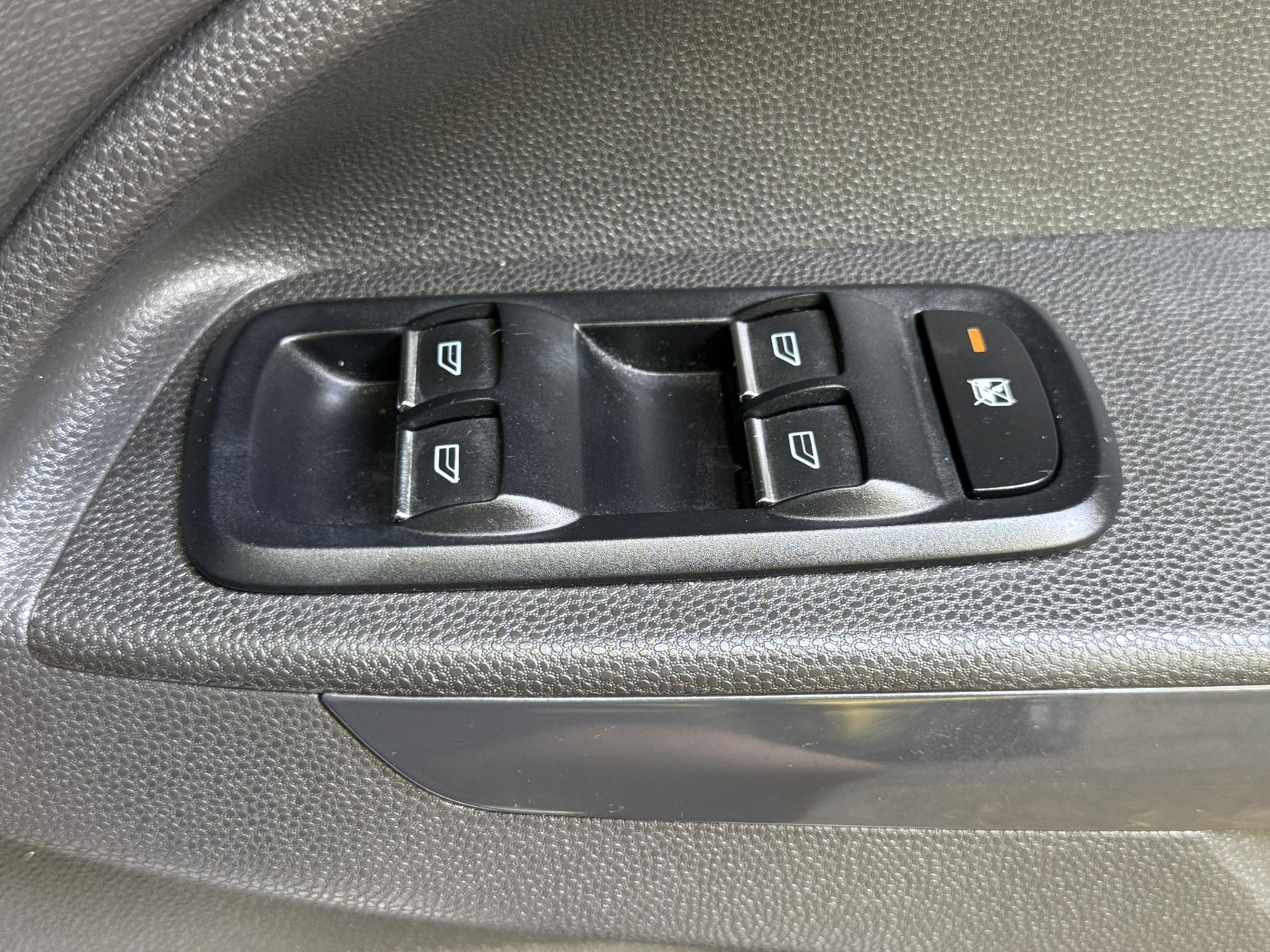 Ford EcoSport 1.0T EcoBoost Titanium SUV 5dr Petrol Manual 2WD Euro 5 (s/s) (125 ps)