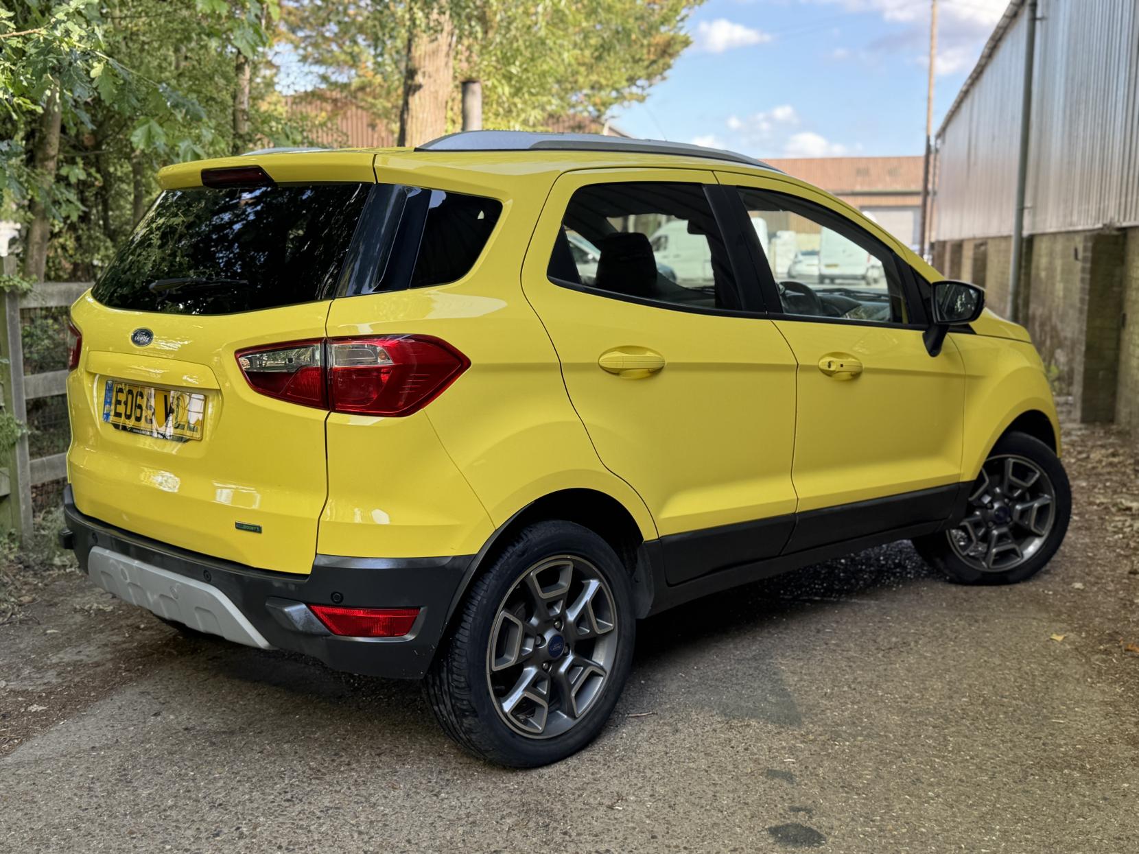 Ford EcoSport 1.0T EcoBoost Titanium SUV 5dr Petrol Manual 2WD Euro 5 (s/s) (125 ps)