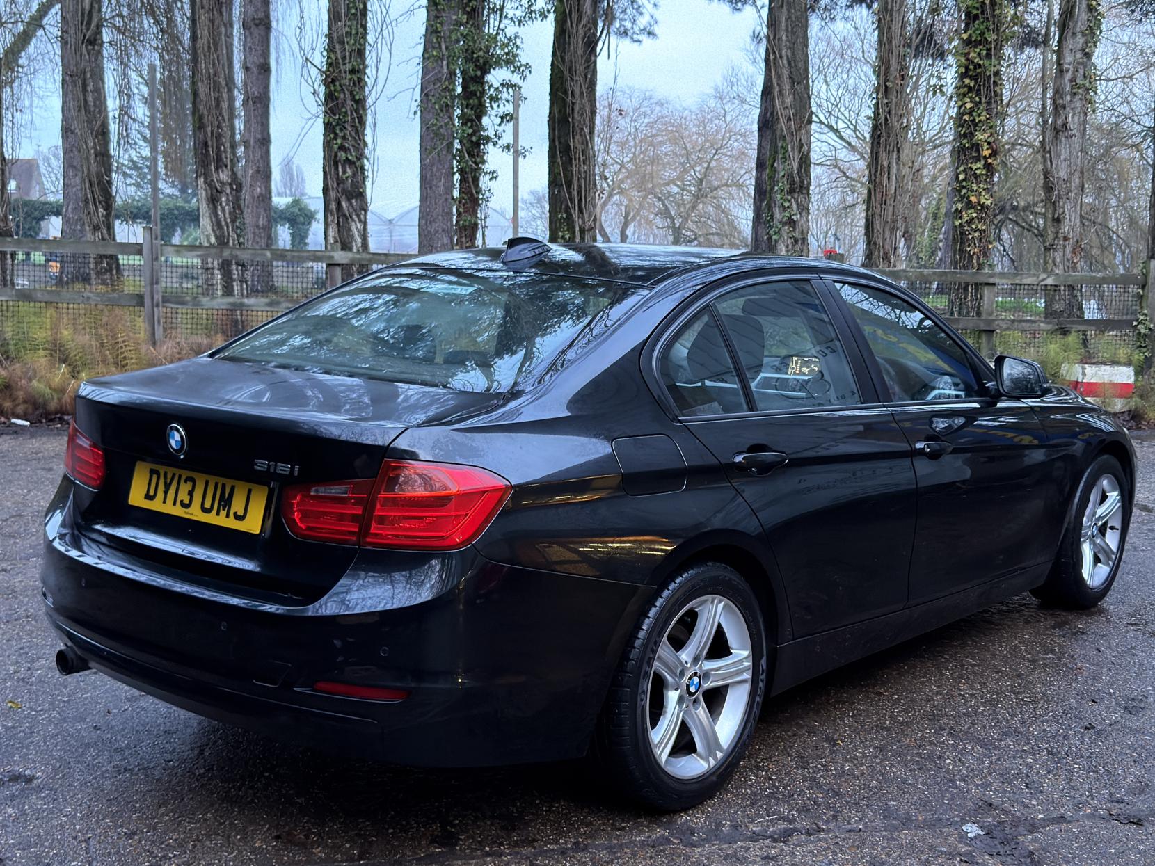 BMW 3 Series 1.6 316i SE Saloon 4dr Petrol Auto Euro 6 (s/s) (136 ps)