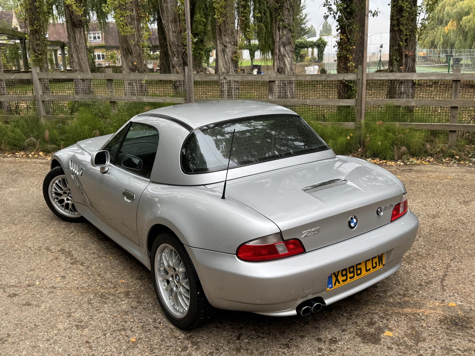 BMW Z3 3.0i Roadster 2dr Petrol Manual (228 g/km, 231 bhp)