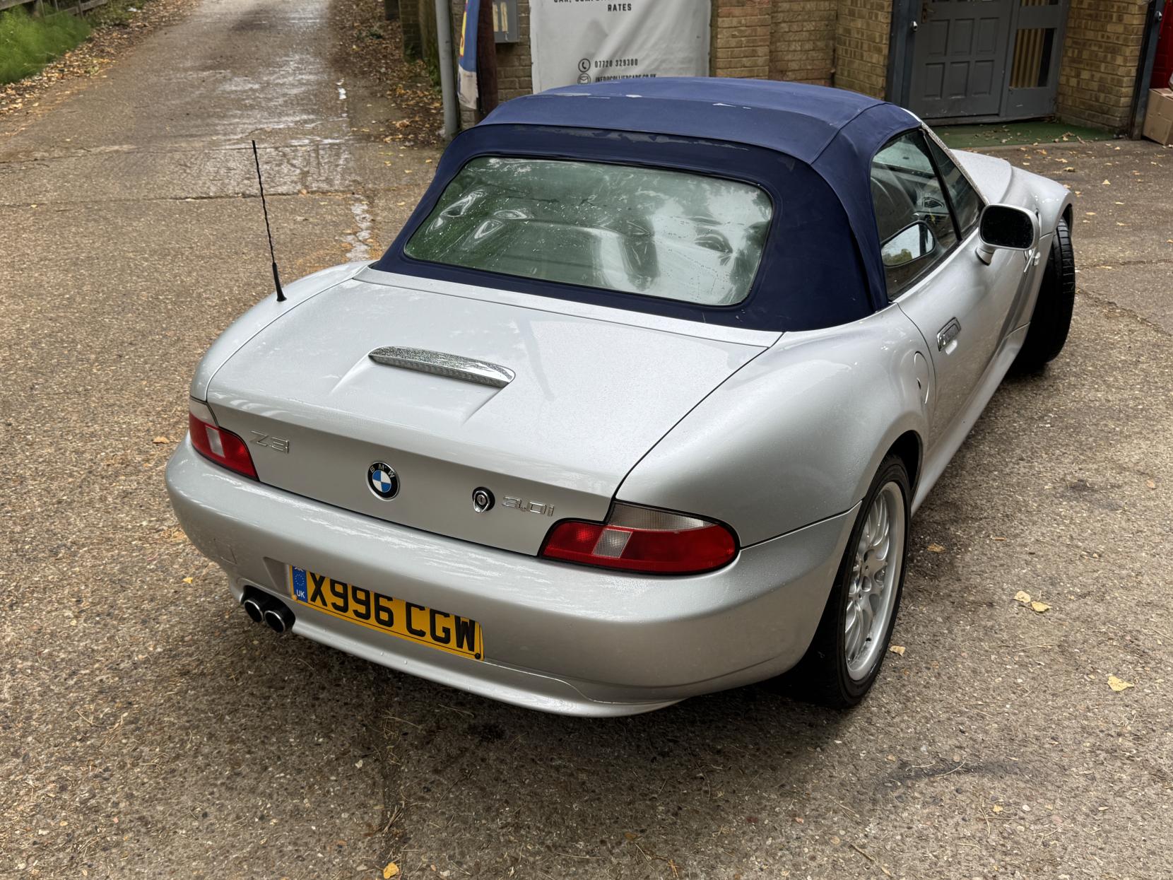 BMW Z3 3.0i Roadster 2dr Petrol Manual (228 g/km, 231 bhp)