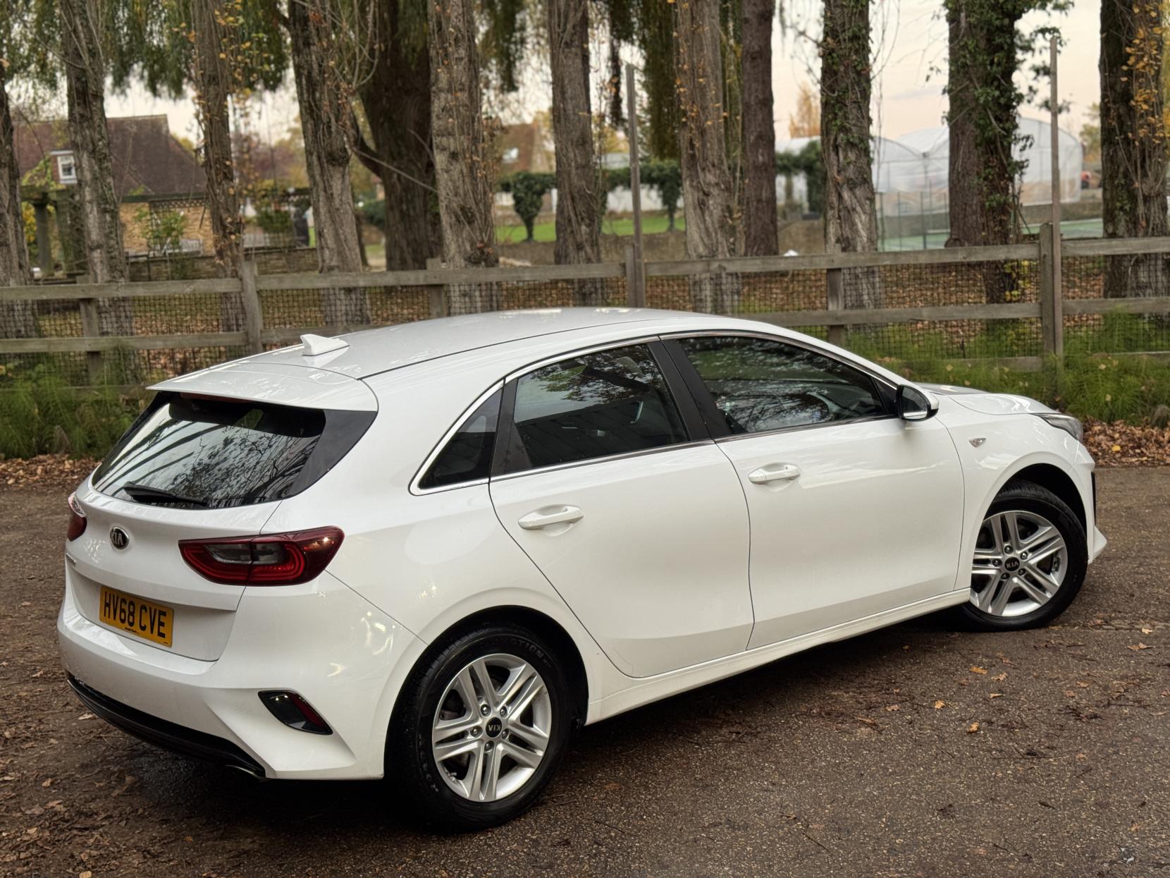 Kia Ceed 1.6 CRDi ECO 2 Hatchback 5dr Diesel Manual Euro 6 (s/s) (114 bhp)