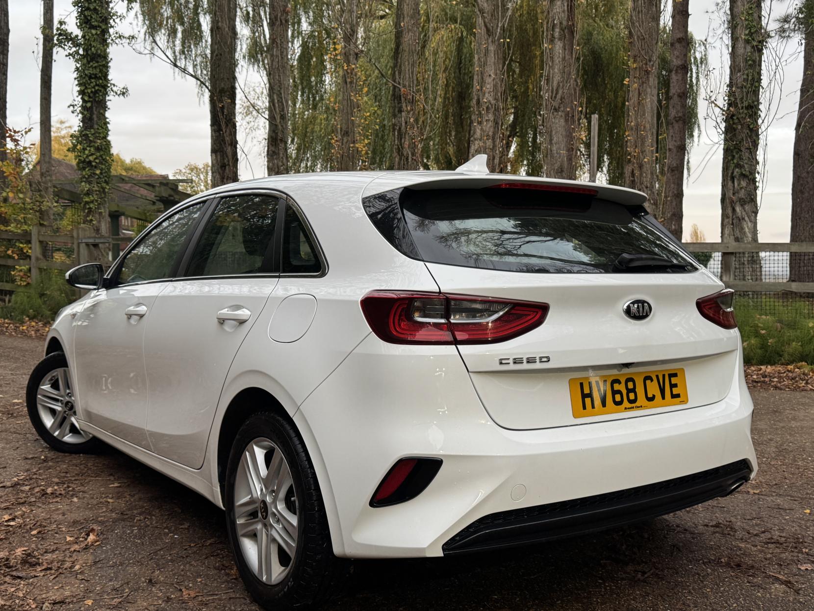 Kia Ceed 1.6 CRDi ECO 2 Hatchback 5dr Diesel Manual Euro 6 (s/s) (114 bhp)