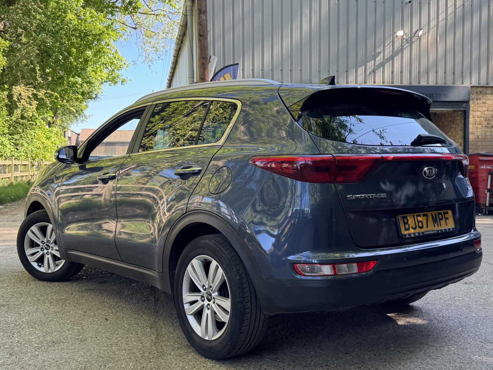 Kia Sportage 1.7 CRDi 2 SUV 5dr Diesel Manual Euro 6 (s/s) (114 bhp)