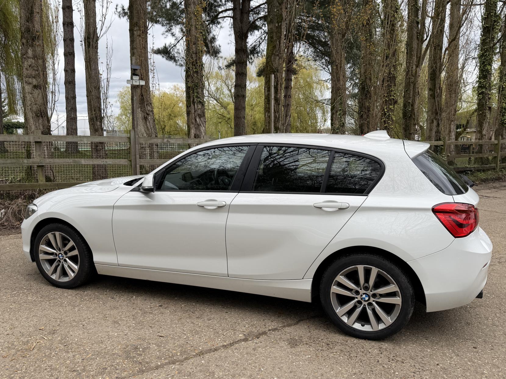 BMW 1 Series 1.5 116d Sport Hatchback 5dr Diesel Manual Euro 6 (s/s) (116 ps)