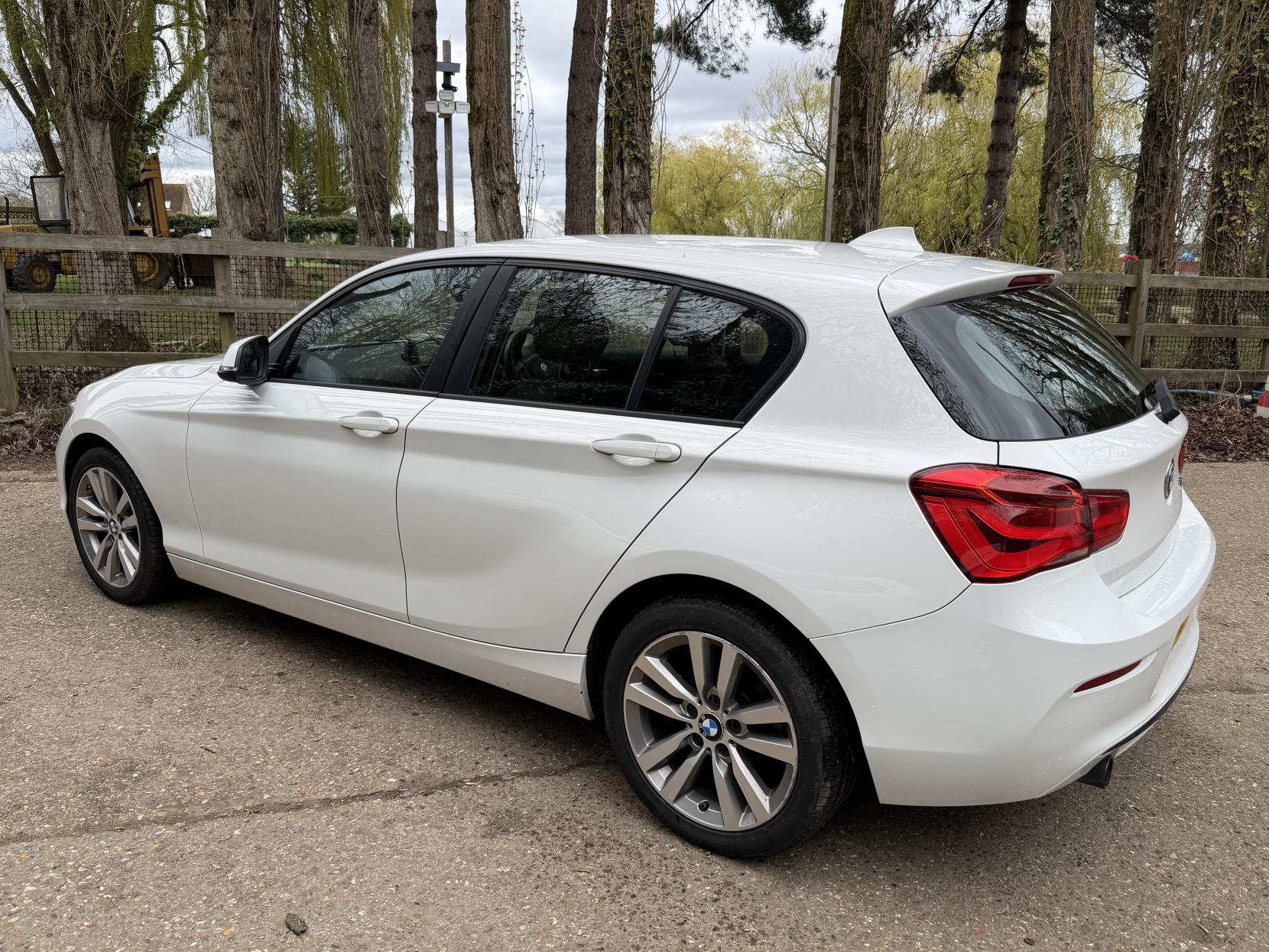BMW 1 Series 1.5 116d Sport Hatchback 5dr Diesel Manual Euro 6 (s/s) (116 ps)