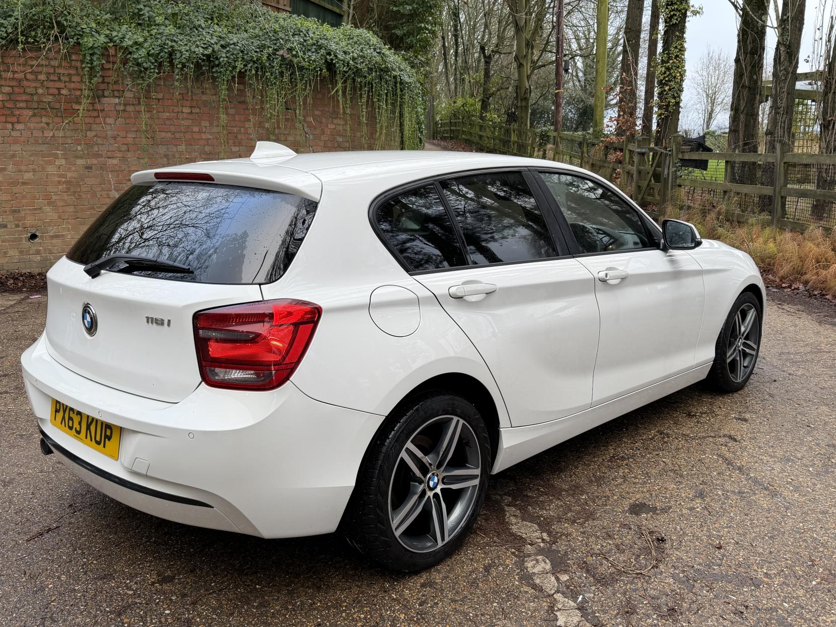 BMW 1 Series 1.6 116i Sport Hatchback 5dr Petrol Manual Euro 6 (s/s) (136 ps)