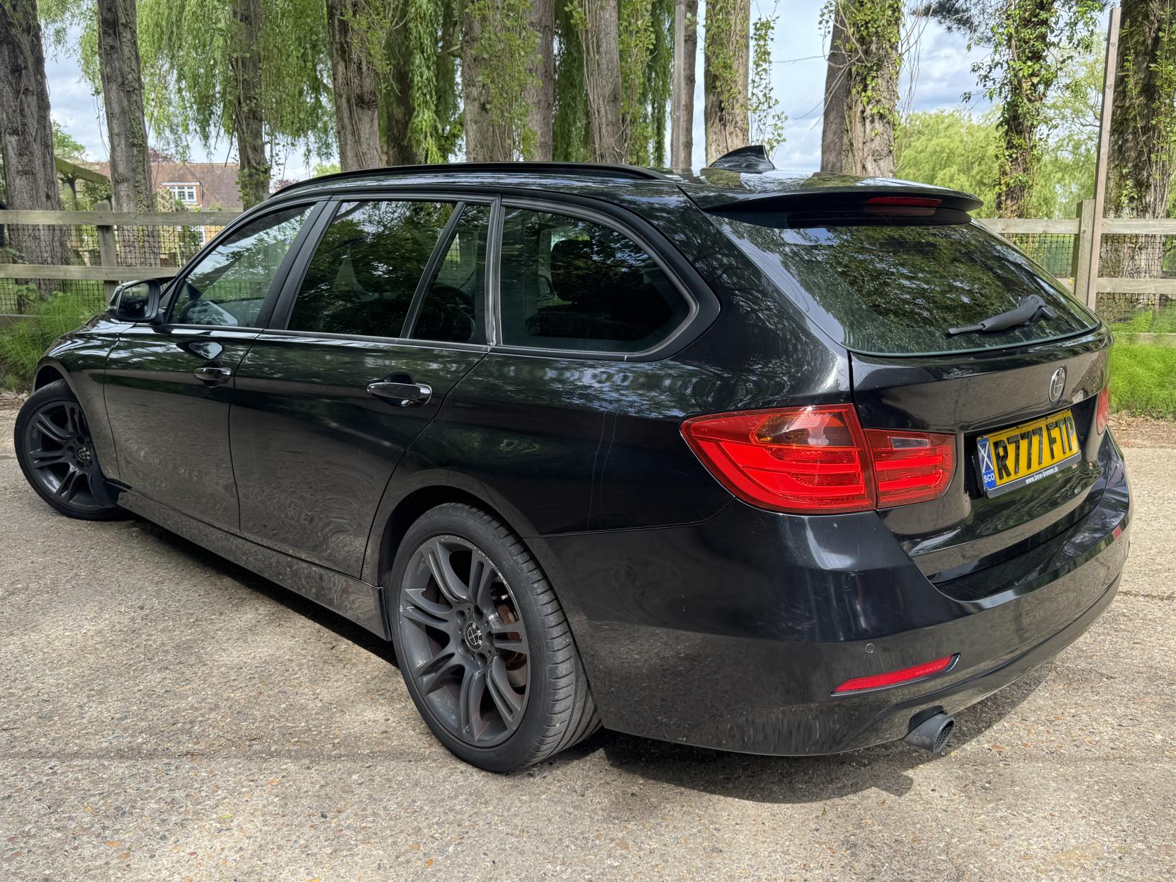 BMW 3 Series 2.0 320i SE Touring 5dr Petrol Manual Euro 6 (s/s) (184 ps)