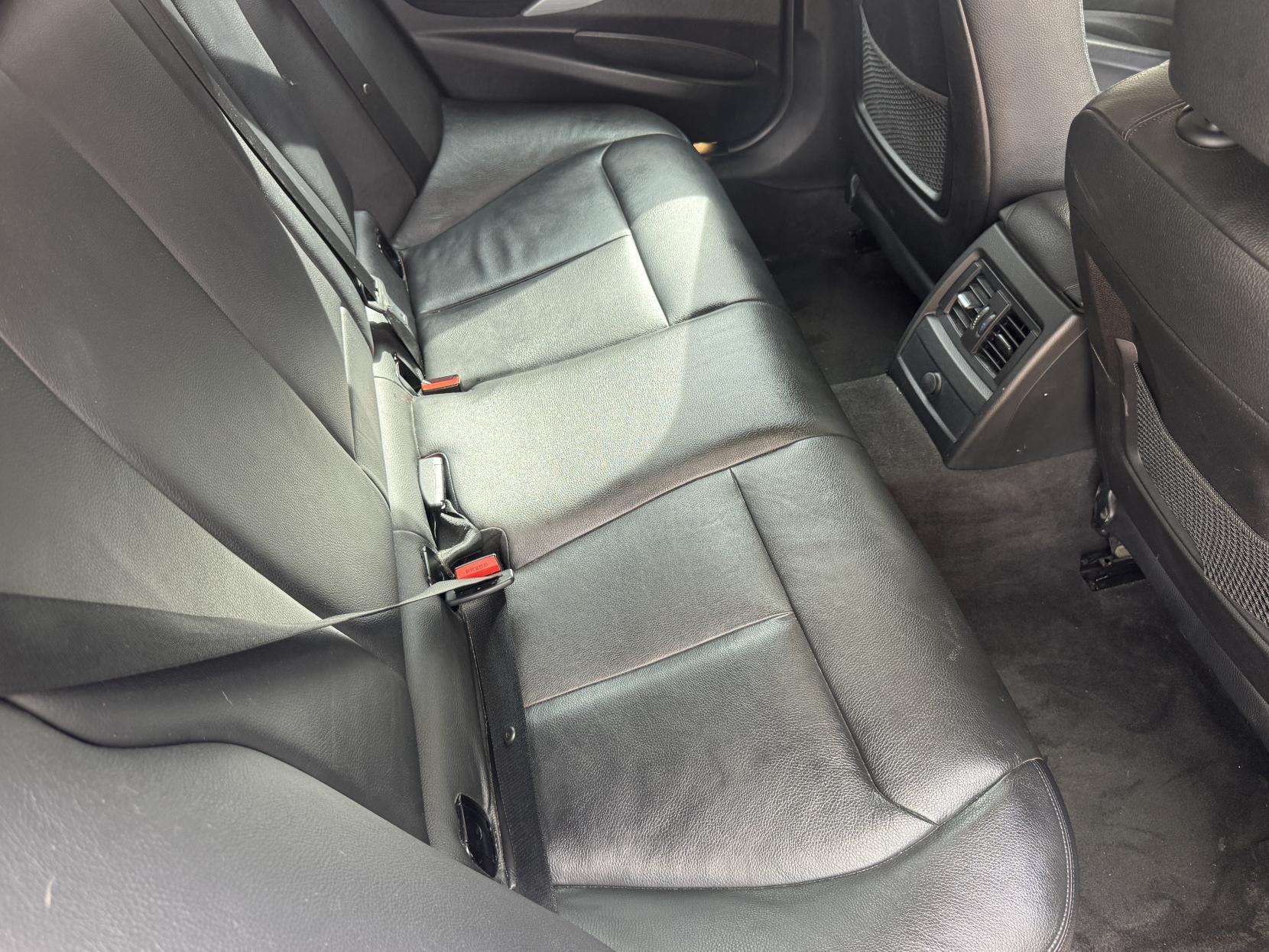 BMW 3 Series 2.0 320i SE Touring 5dr Petrol Manual Euro 6 (s/s) (184 ps)