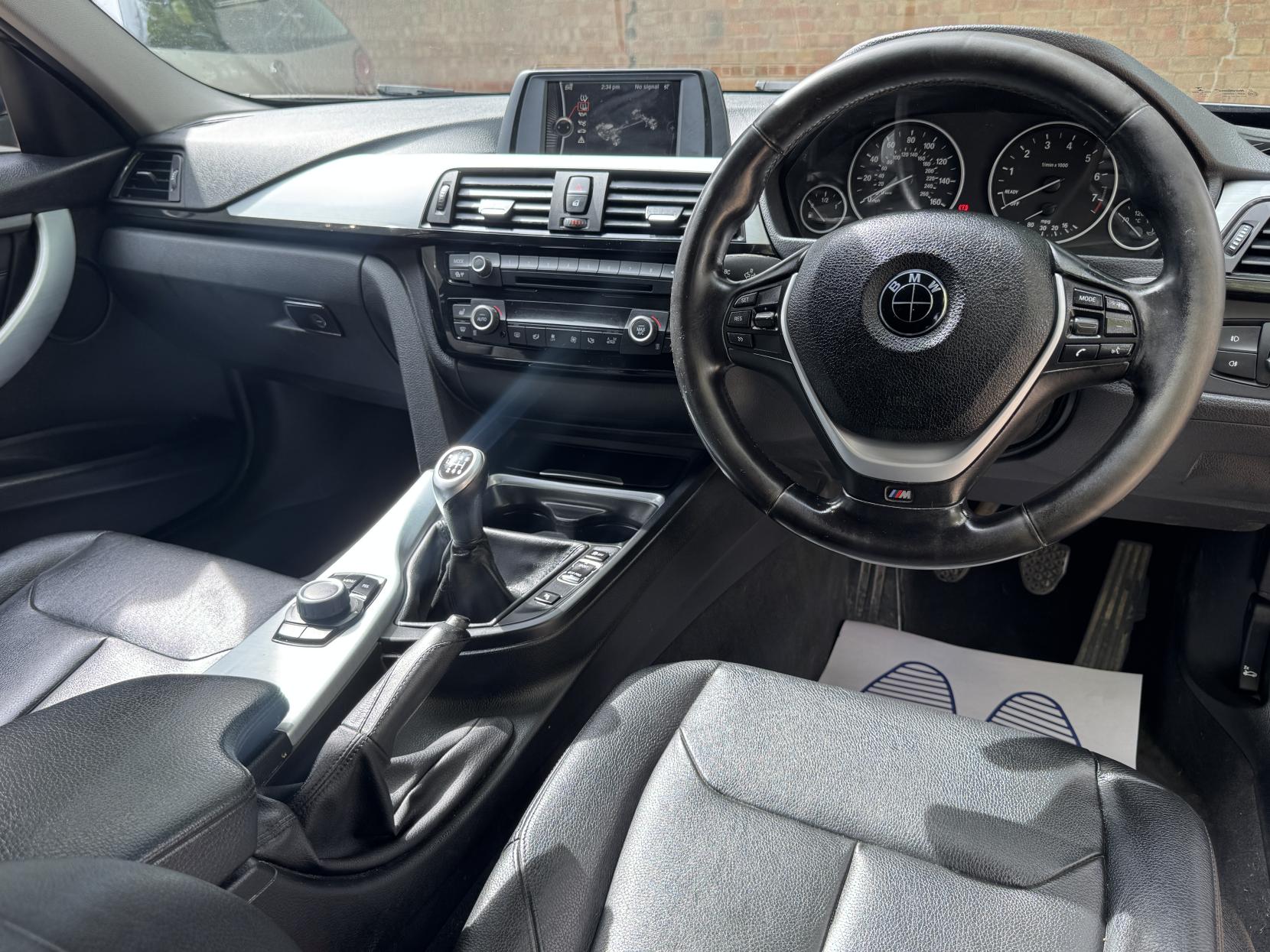 BMW 3 Series 2.0 320i SE Touring 5dr Petrol Manual Euro 6 (s/s) (184 ps)