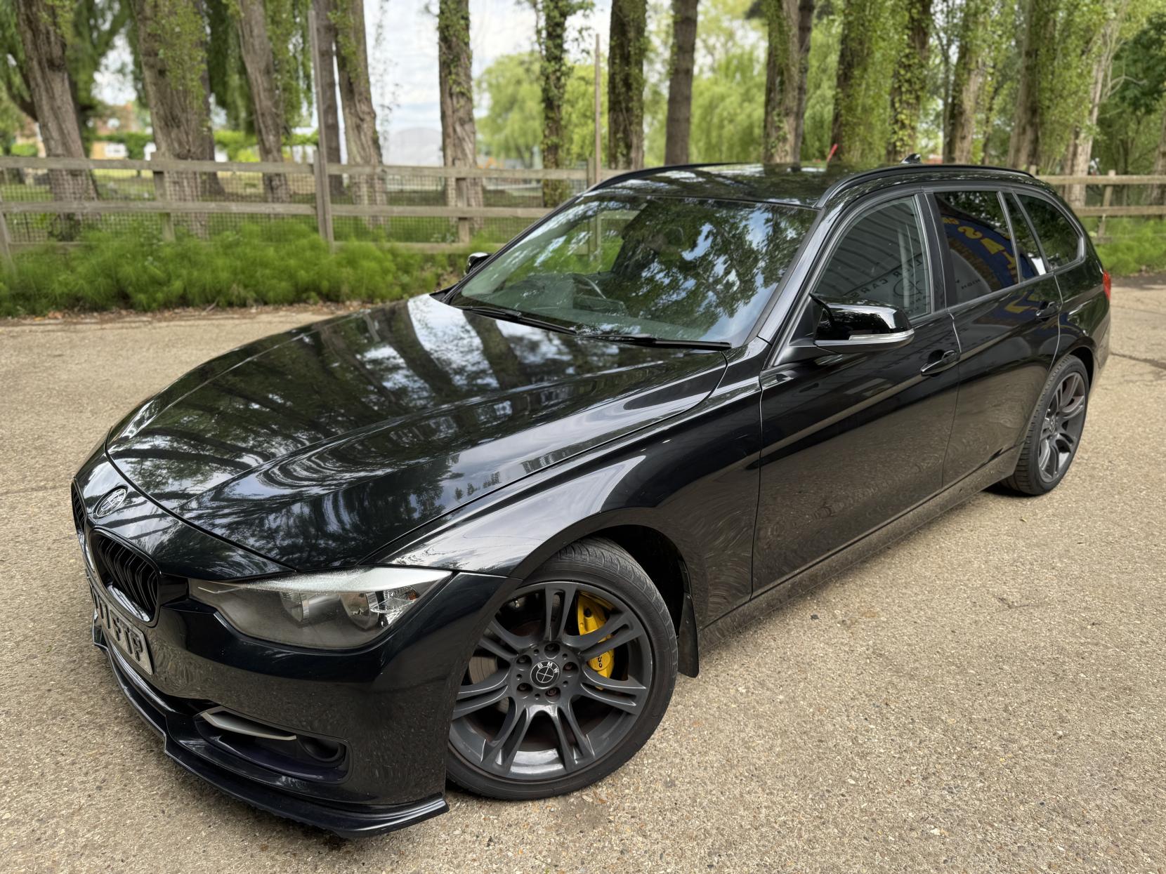 BMW 3 Series 2.0 320i SE Touring 5dr Petrol Manual Euro 6 (s/s) (184 ps)