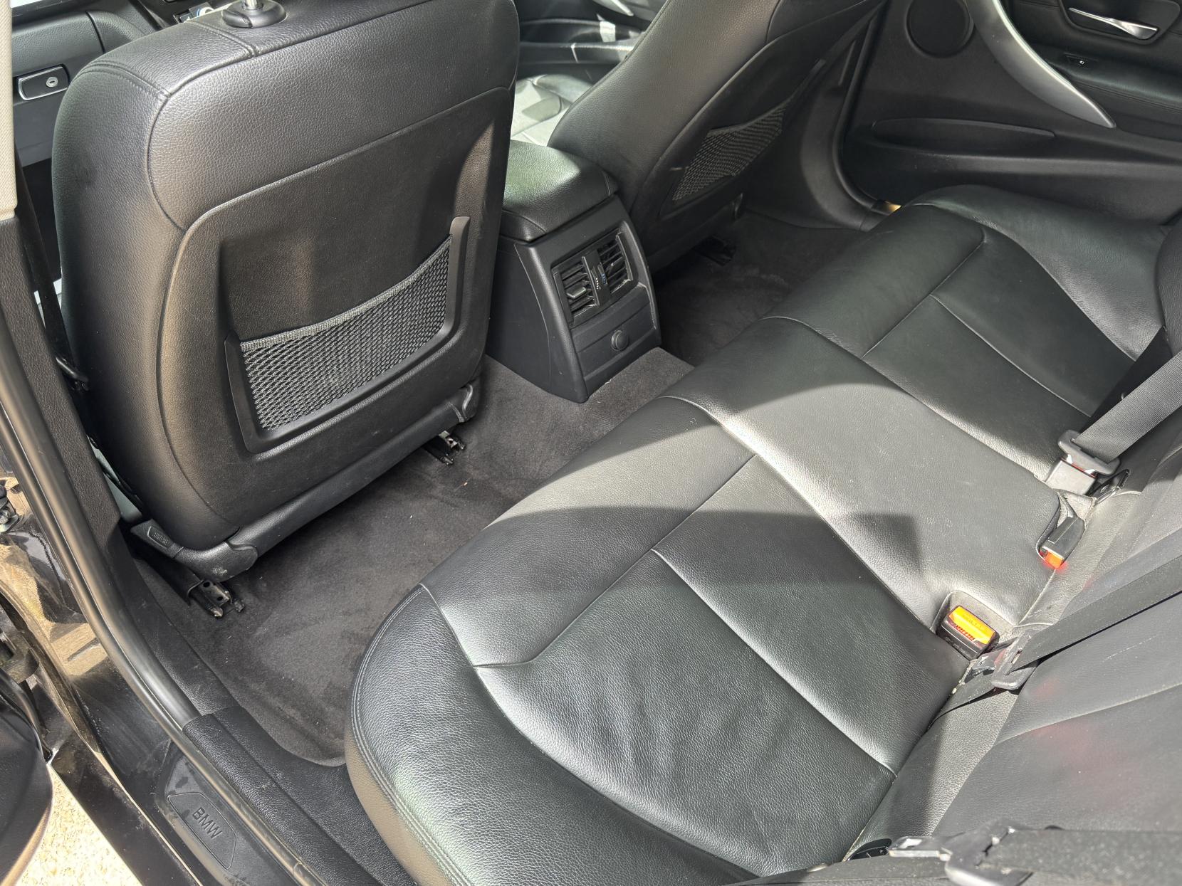 BMW 3 Series 2.0 320i SE Touring 5dr Petrol Manual Euro 6 (s/s) (184 ps)