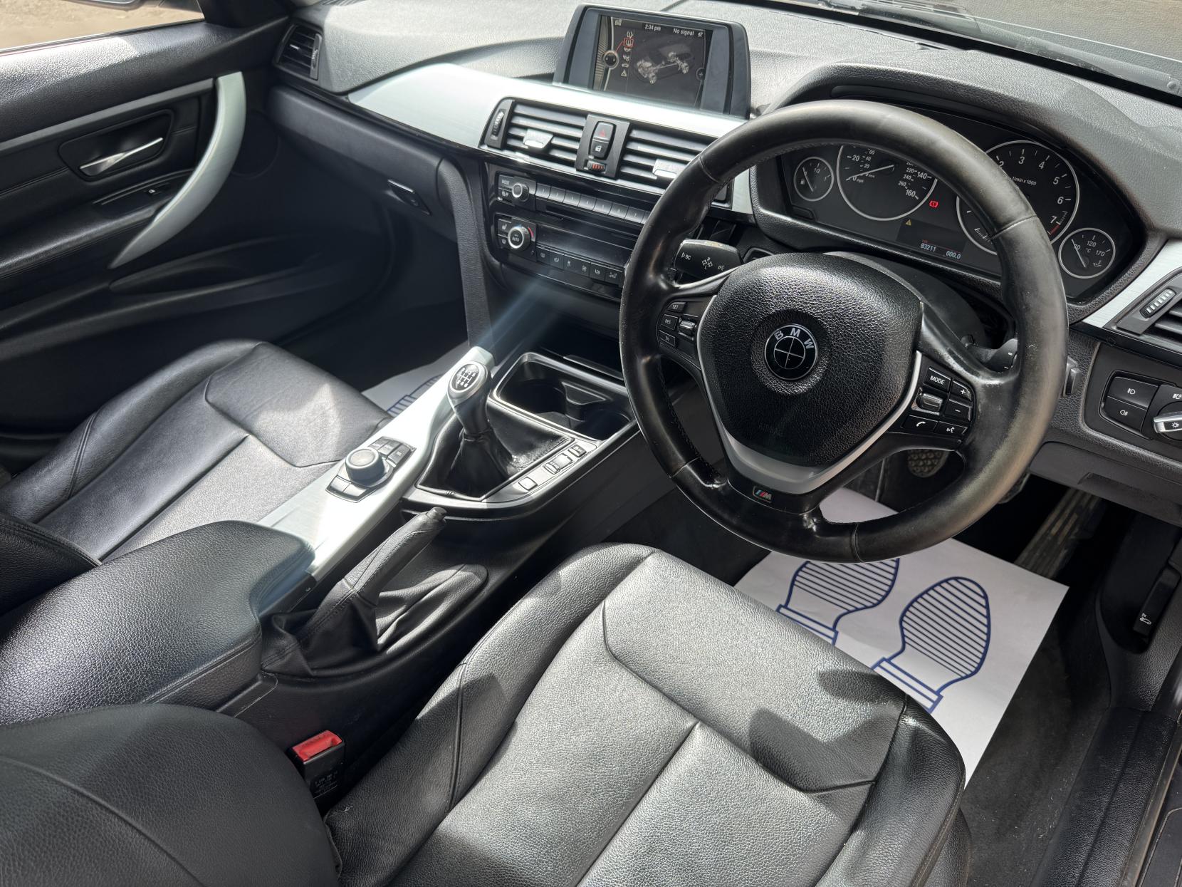 BMW 3 Series 2.0 320i SE Touring 5dr Petrol Manual Euro 6 (s/s) (184 ps)