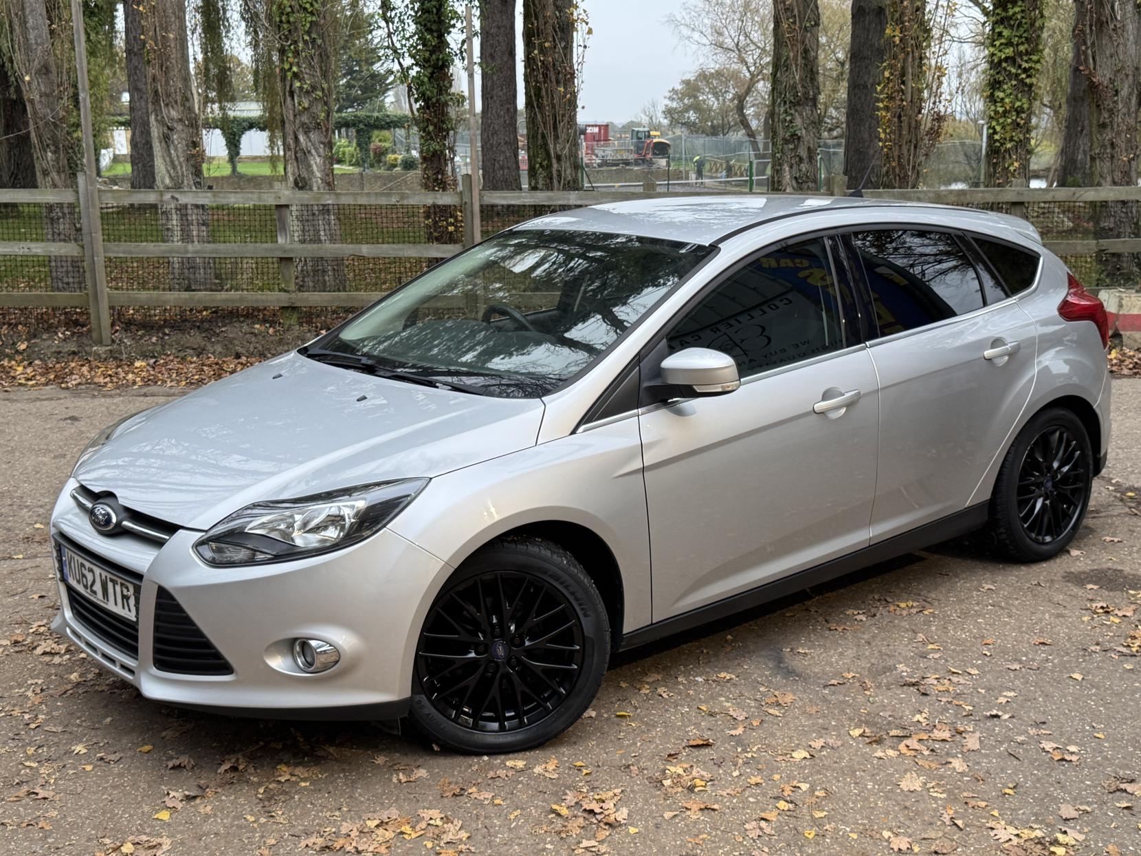 Ford Focus 1.0T EcoBoost Zetec Hatchback 5dr Petrol Manual Euro 5 (s/s) (125 ps)