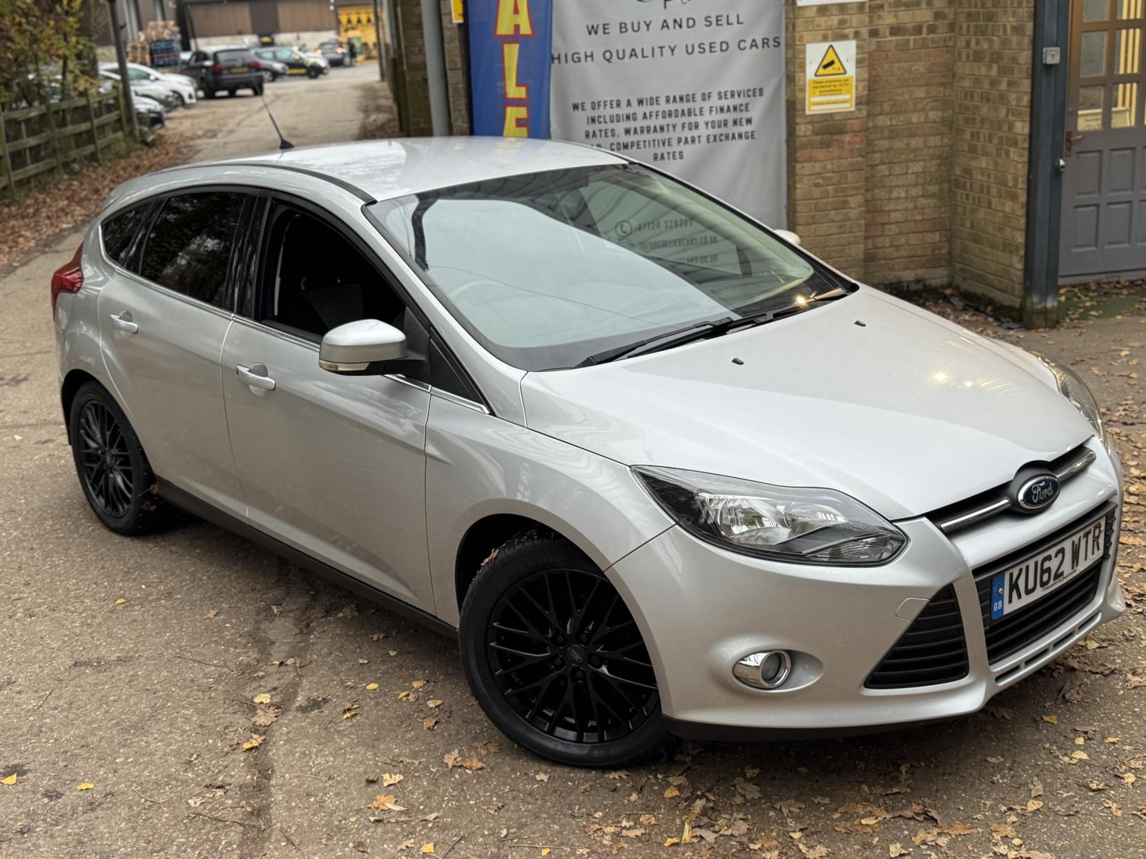 Ford Focus 1.0T EcoBoost Zetec Hatchback 5dr Petrol Manual Euro 5 (s/s) (125 ps)